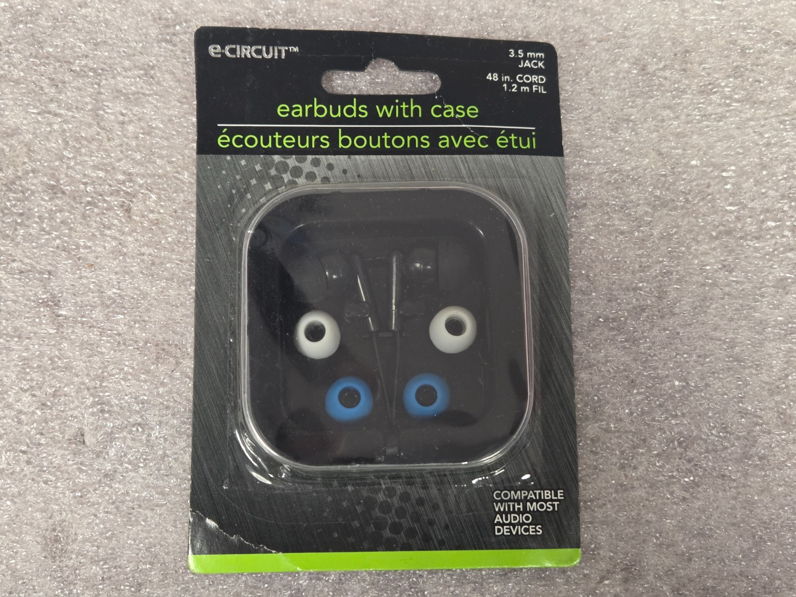 E-CIRCUIT – EARBUDS WITH CASE – 3.5 MM JACK – 48″ CORD – UPC# 639277555625