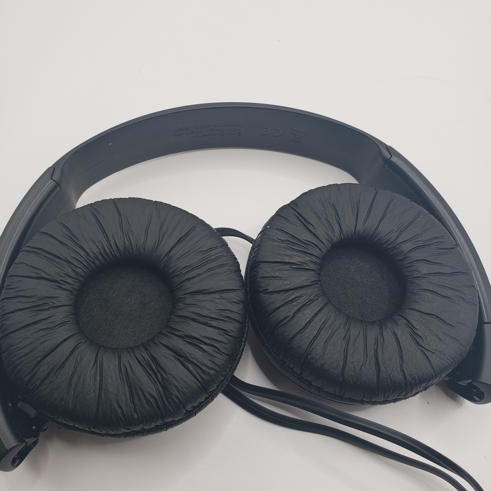 Sony MDR-ZX110 Noise Cancelling Headphones Color Black – Tested