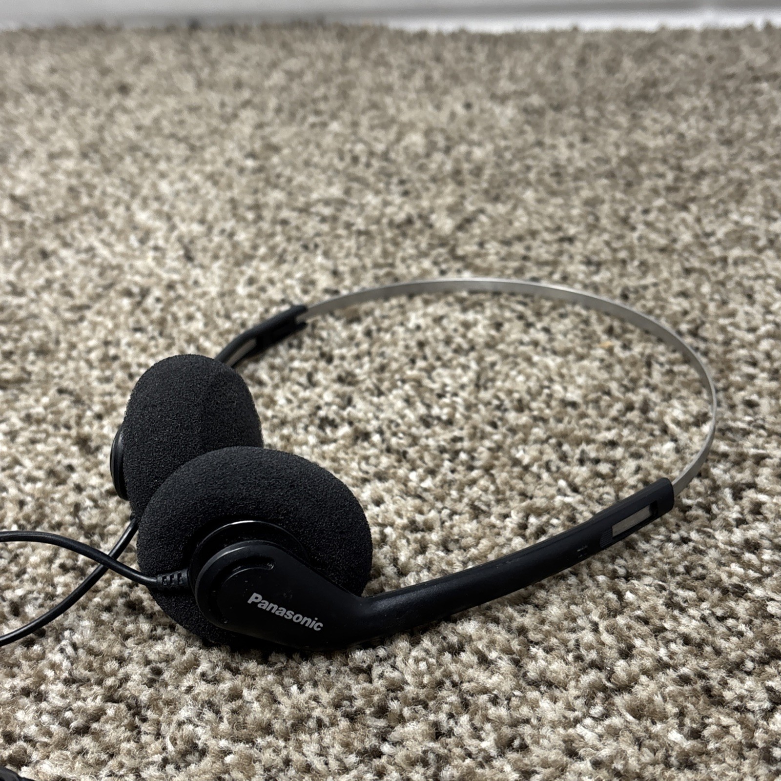 Vintage Panasonic Walkman Headphones Tested