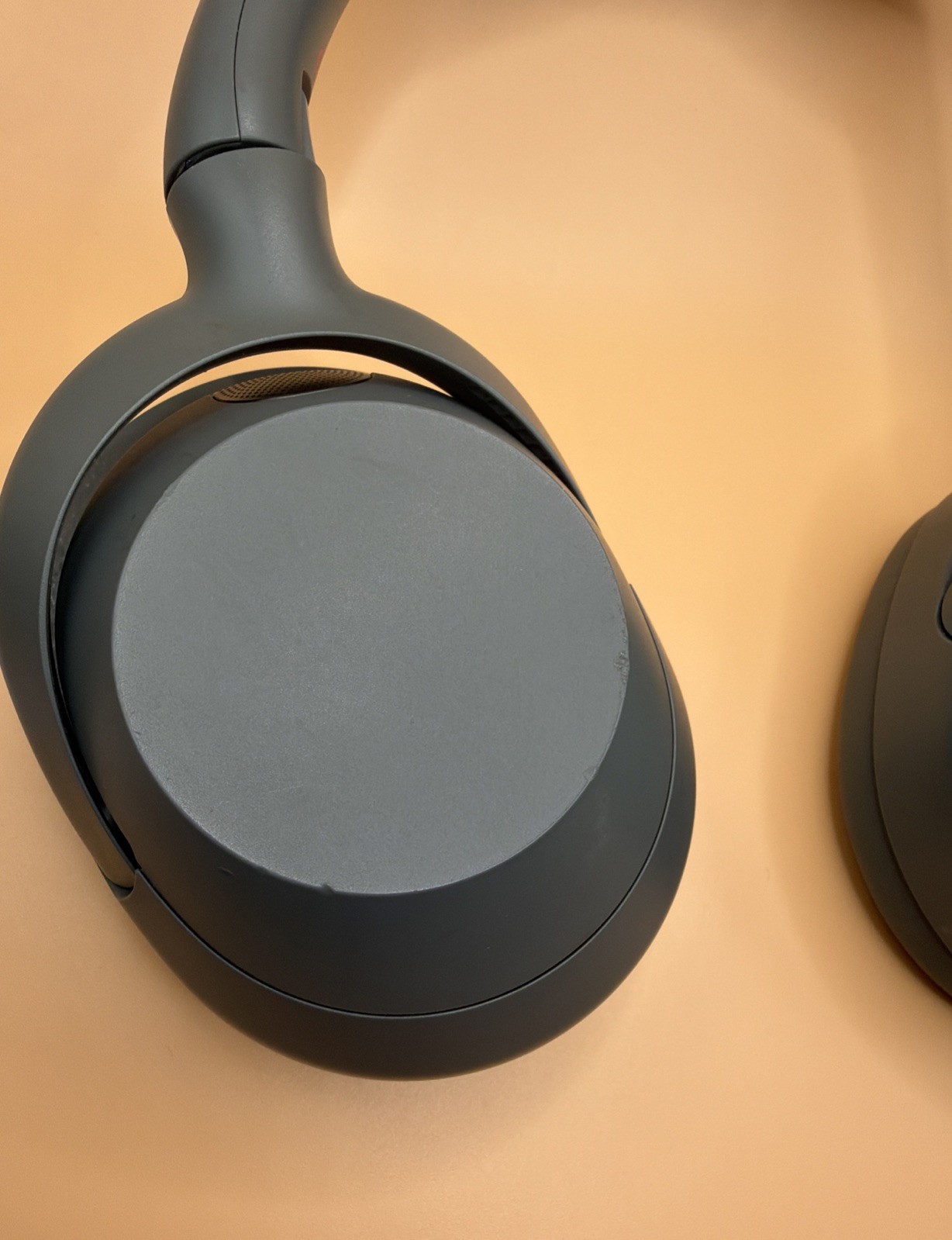 SONY ULT WEAR WH-ULT900N Wireless Noise Canceling Bluetooth Headphones – GrayF11