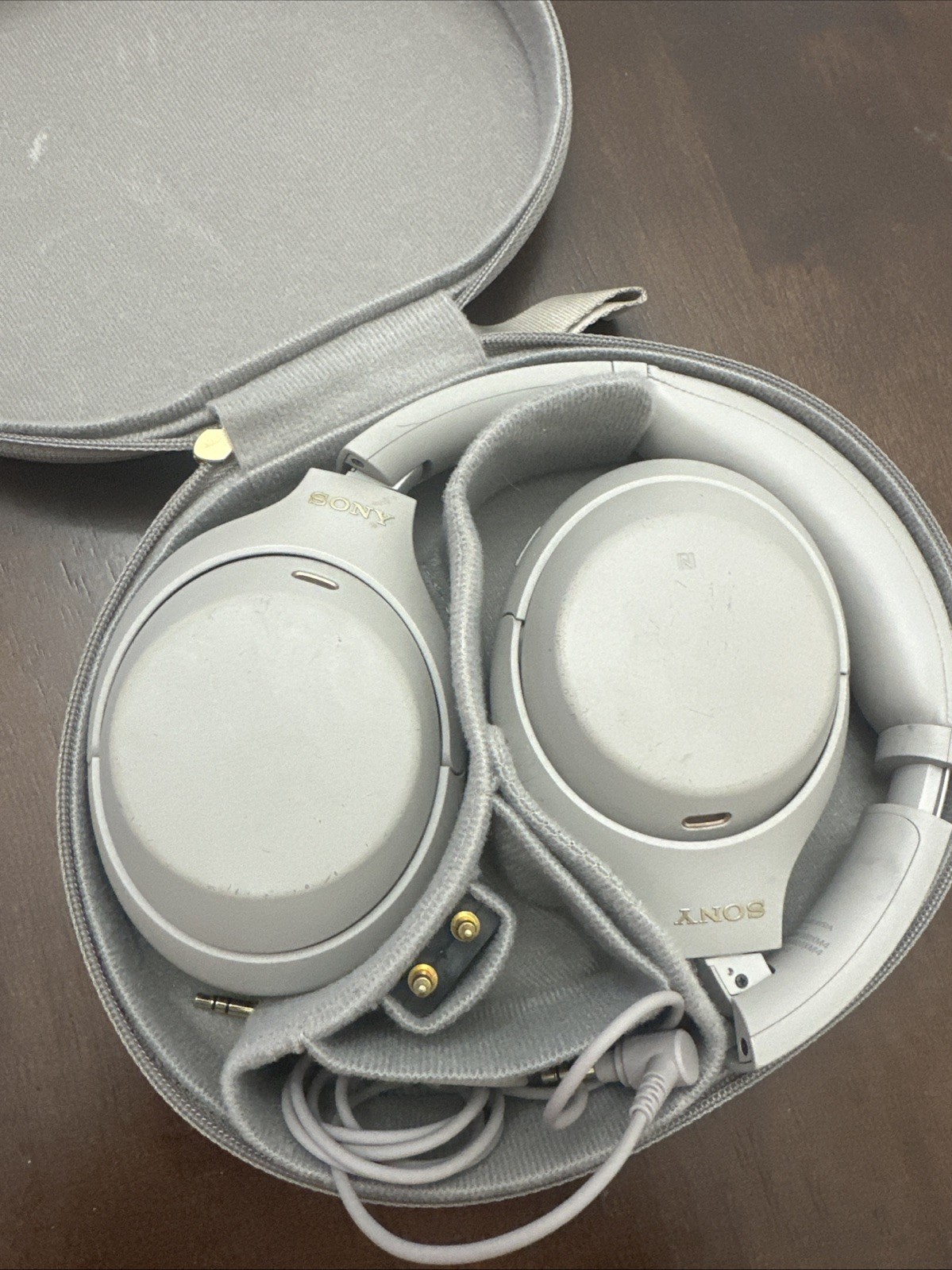 SONY WH-1000XM4 noise cancelling beige Wireless Headphones Over ear bluetooth