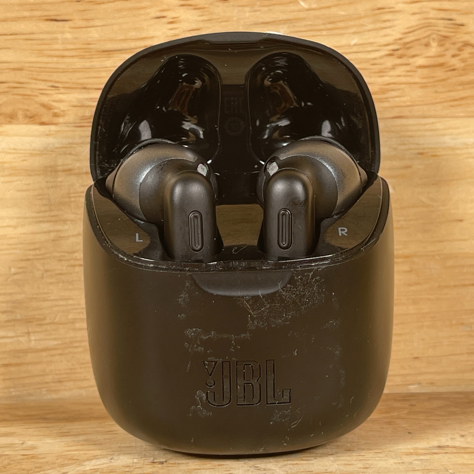 JBL Tune 225TWS Earbuds Black True Wireless Bluetooth Pure Bass Sound For Parts