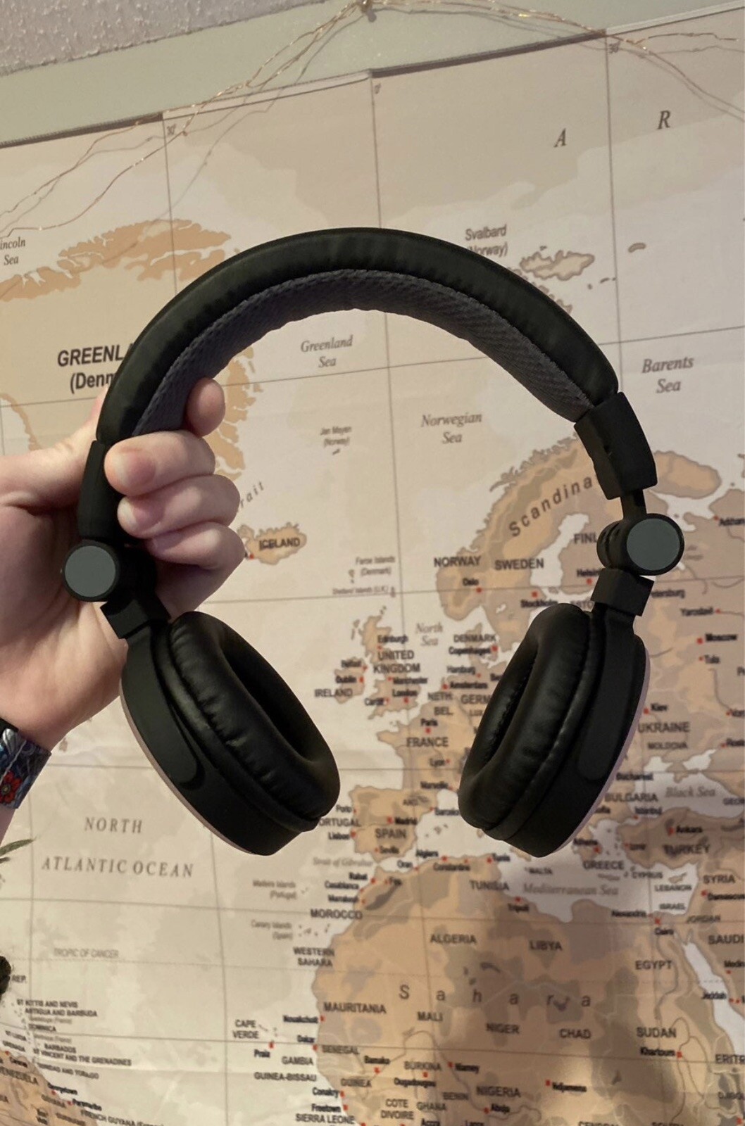 Sadie Robertson live original headphones