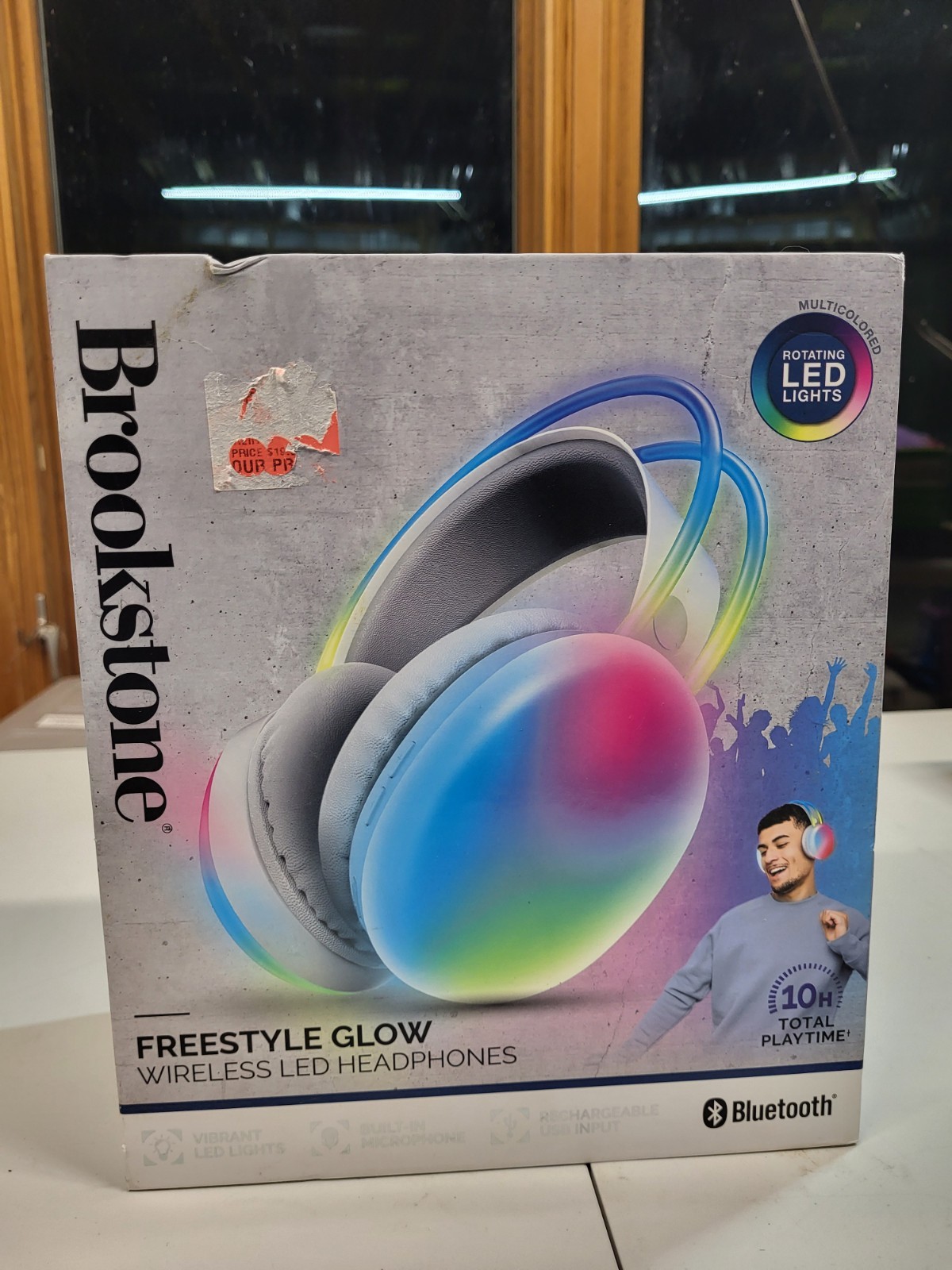 NIB Brookstone Freestyle Glow Wireless LED Headphones Bluetooth- Gaming -Fun!