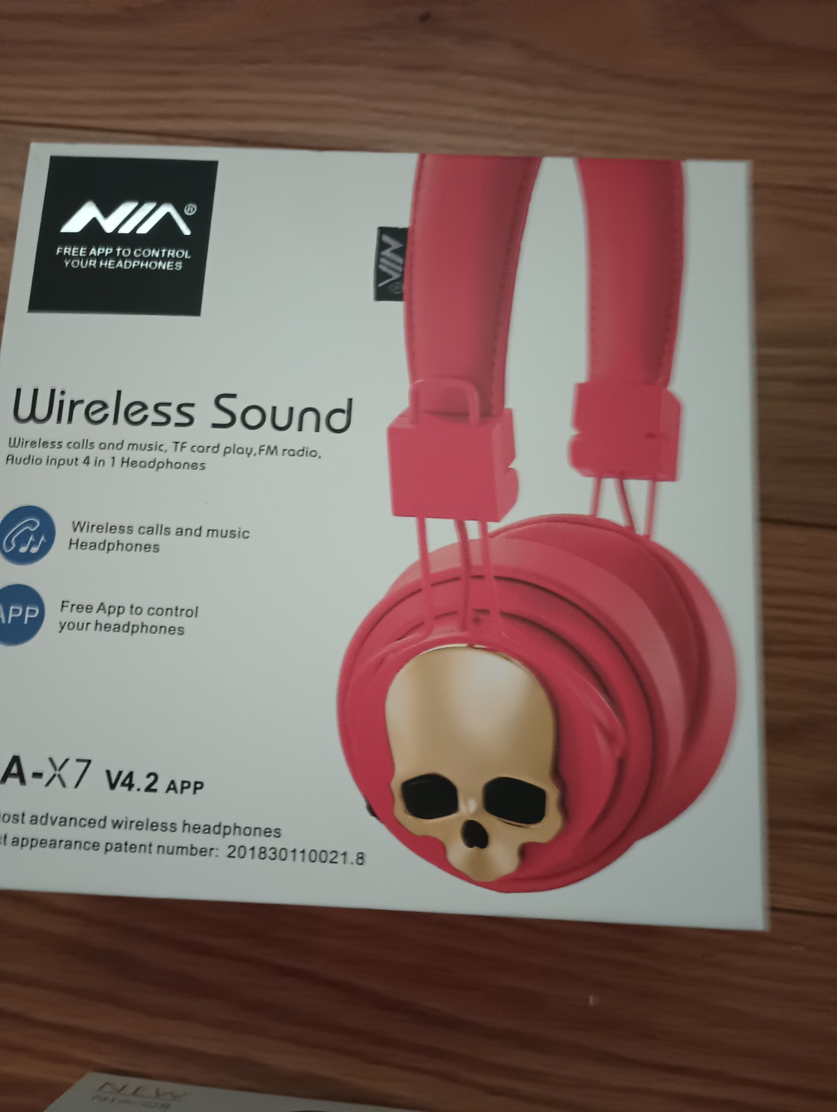 NIA Headphone Lot
