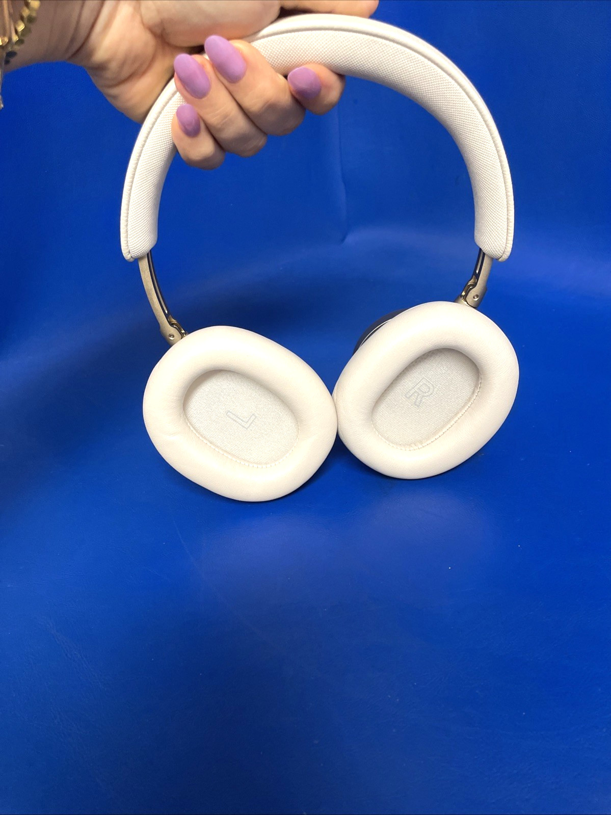 CLEAN BANG & OLUFSEN BEOPLAY H95 WIRELESS HEADPHONES.