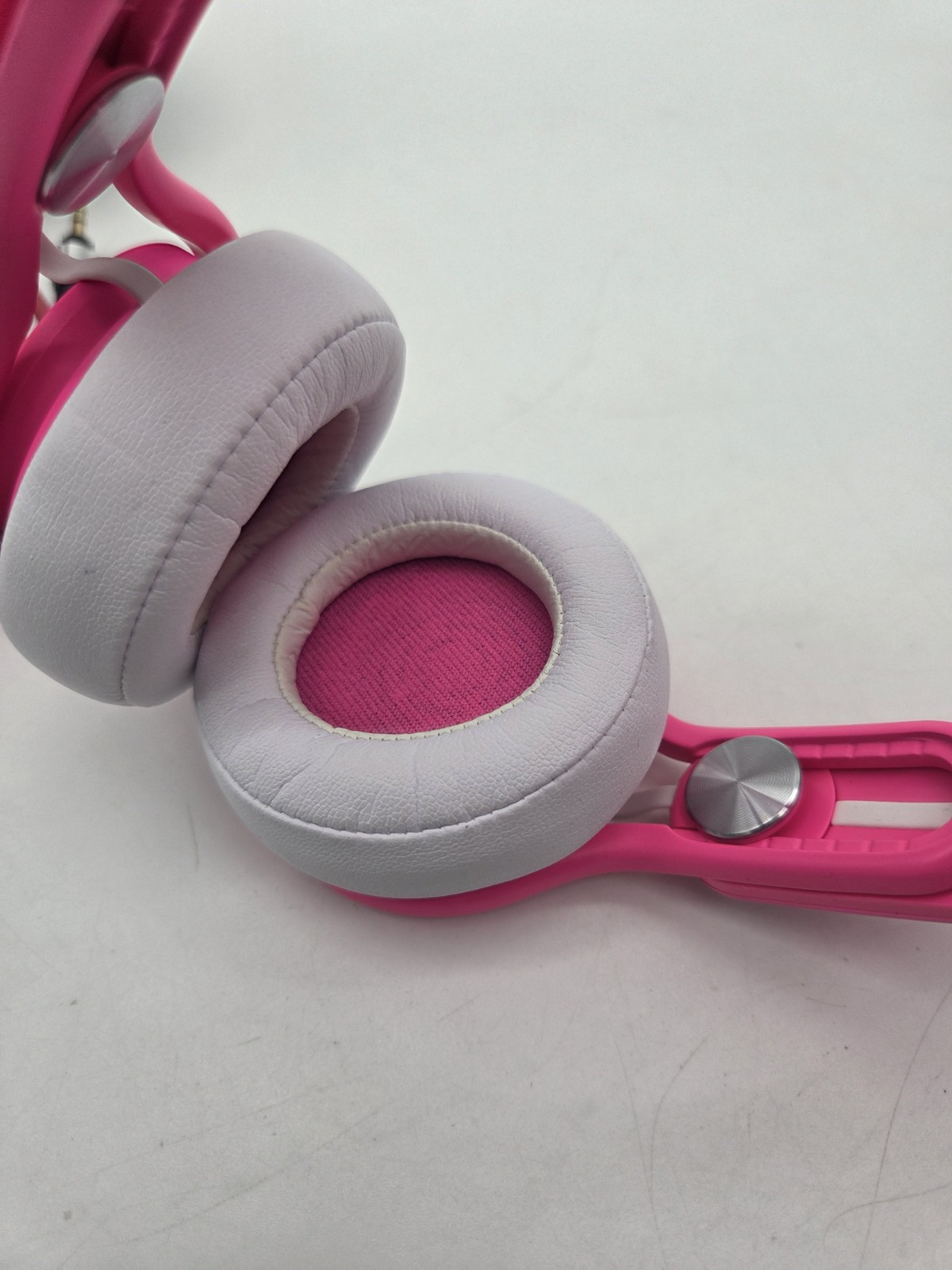 Beats by Dr. Dre MIXR Over the Head DJ Headphones – Pink Rare (Tested)