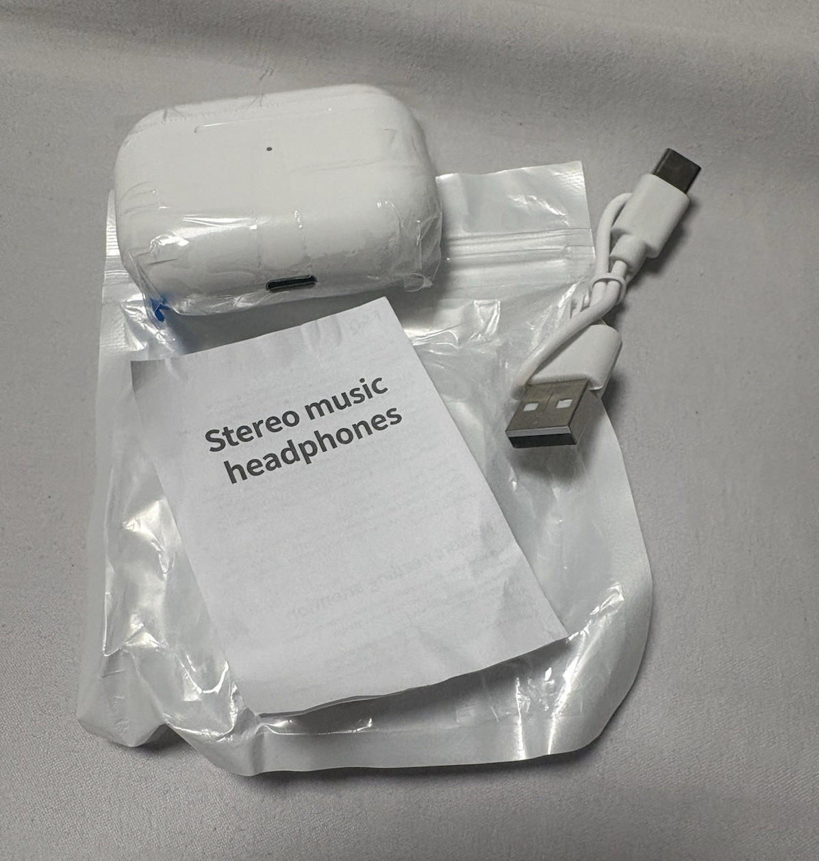White Bluetooth True Wireless In-Ear Earbuds, Double Earpieces w/ USB Cable