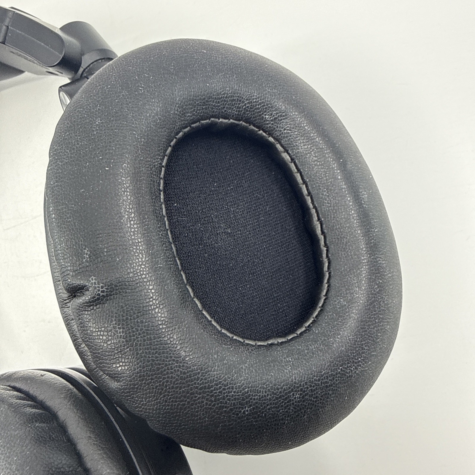 Audio-Technica ATH-M50x Wired Professional Monitor Headphones