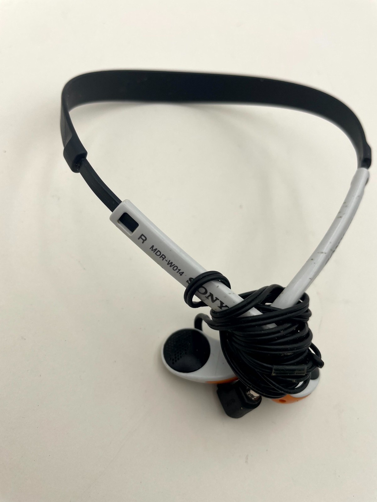 Sony Sports Walkman MDR-W014 In-Ear Headphone White Orange Retro Lightweight