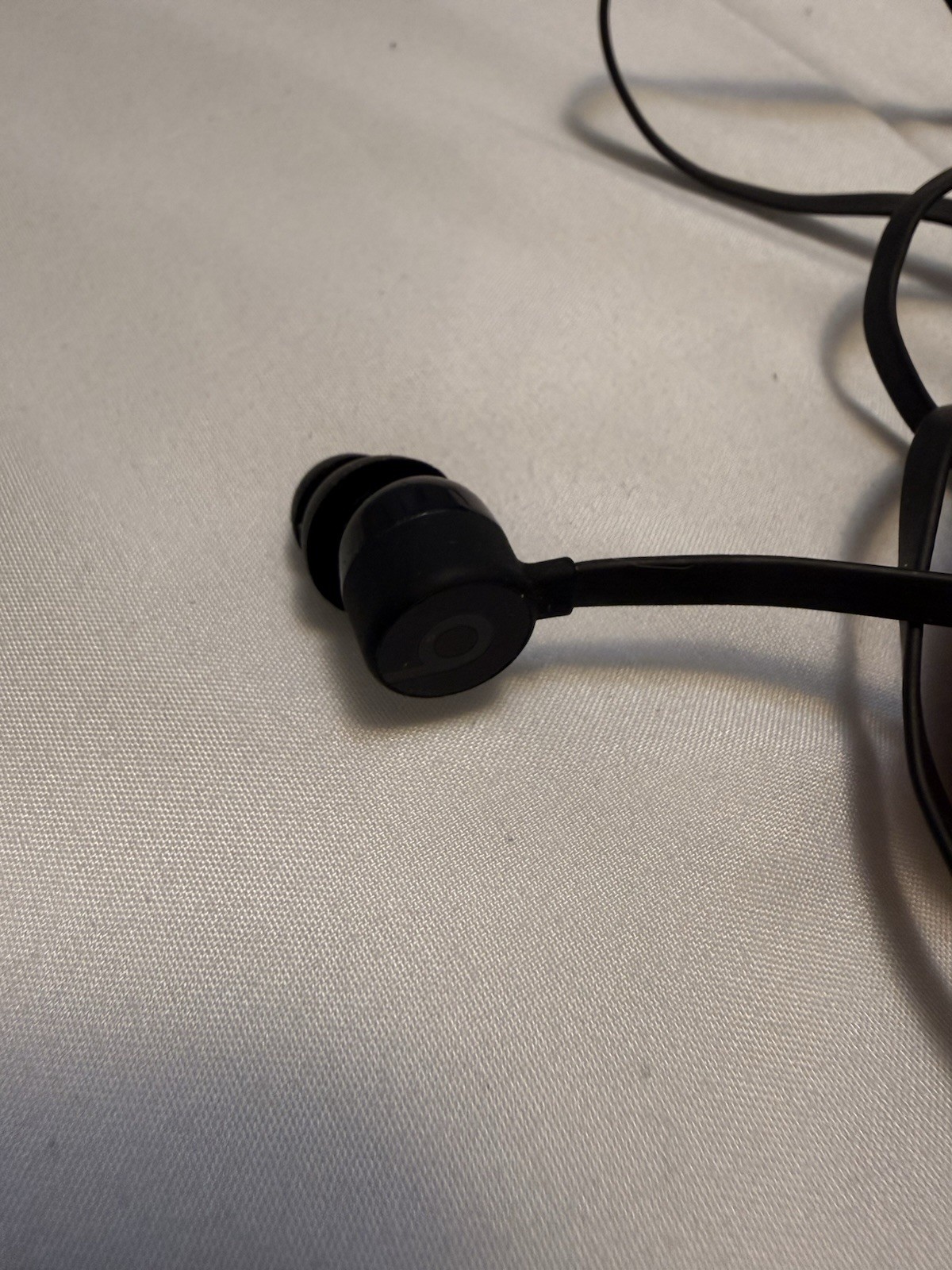 Beats by Dr. Dre urBeats3 In-Ear Headphones – Gray