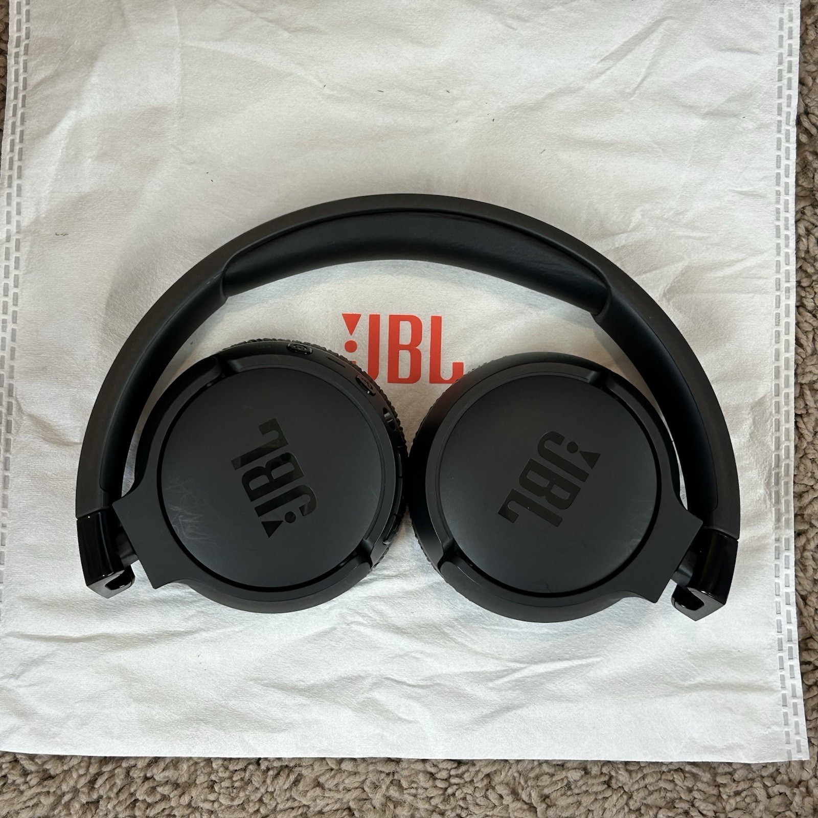 JBL TUNE 670NC Wireless Bluetooth Headphones Black Adaptive Noise Cancelling