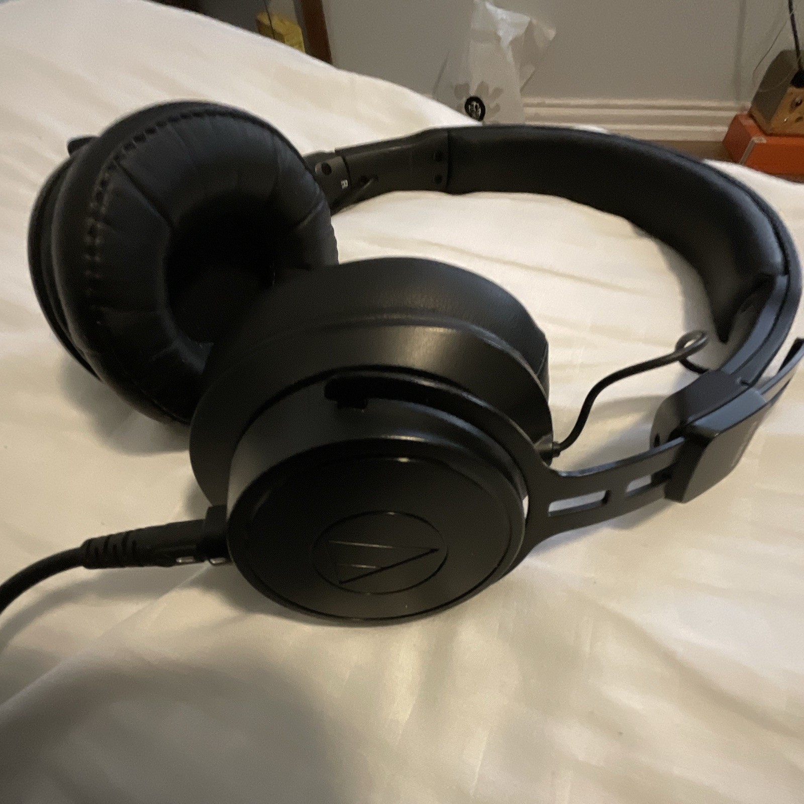 Audio-Technica ATH-M50x Black Over-Ear Wired 3.5mm 45mm Closed-Back
