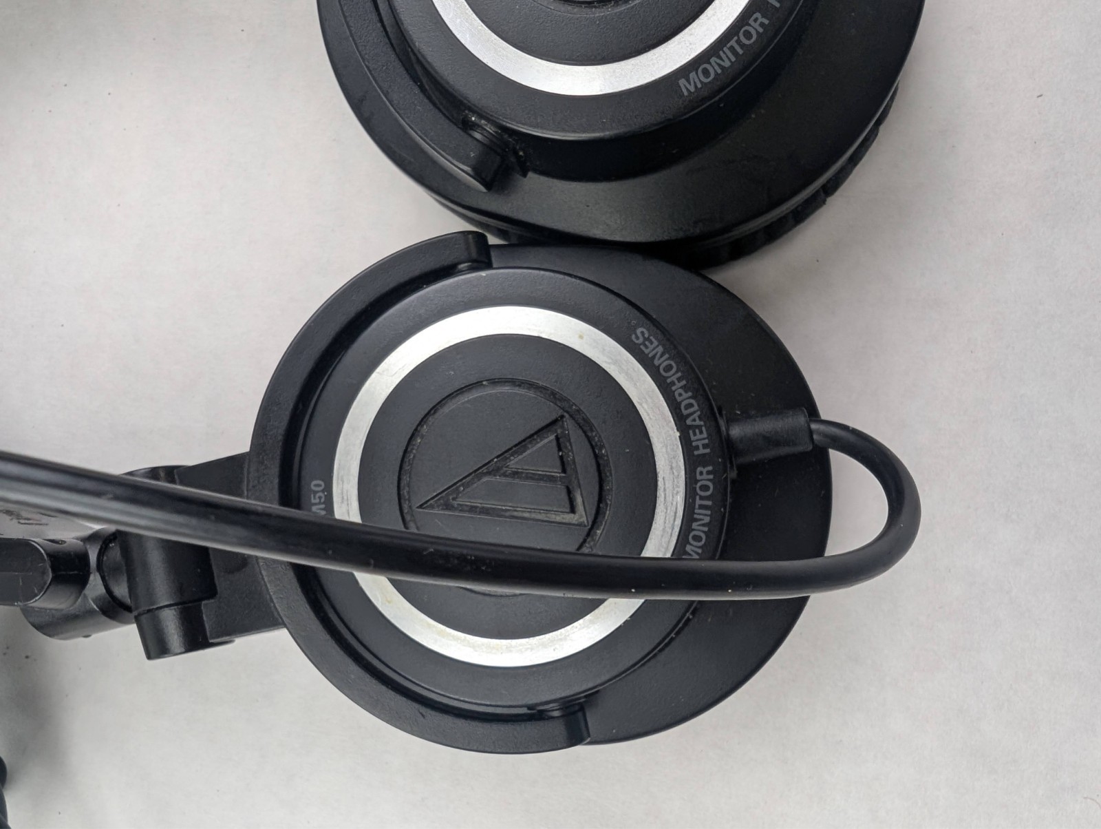 Audio Technica ATH-M50 Professional Studio Headphones – Tested – NEEDS PADS