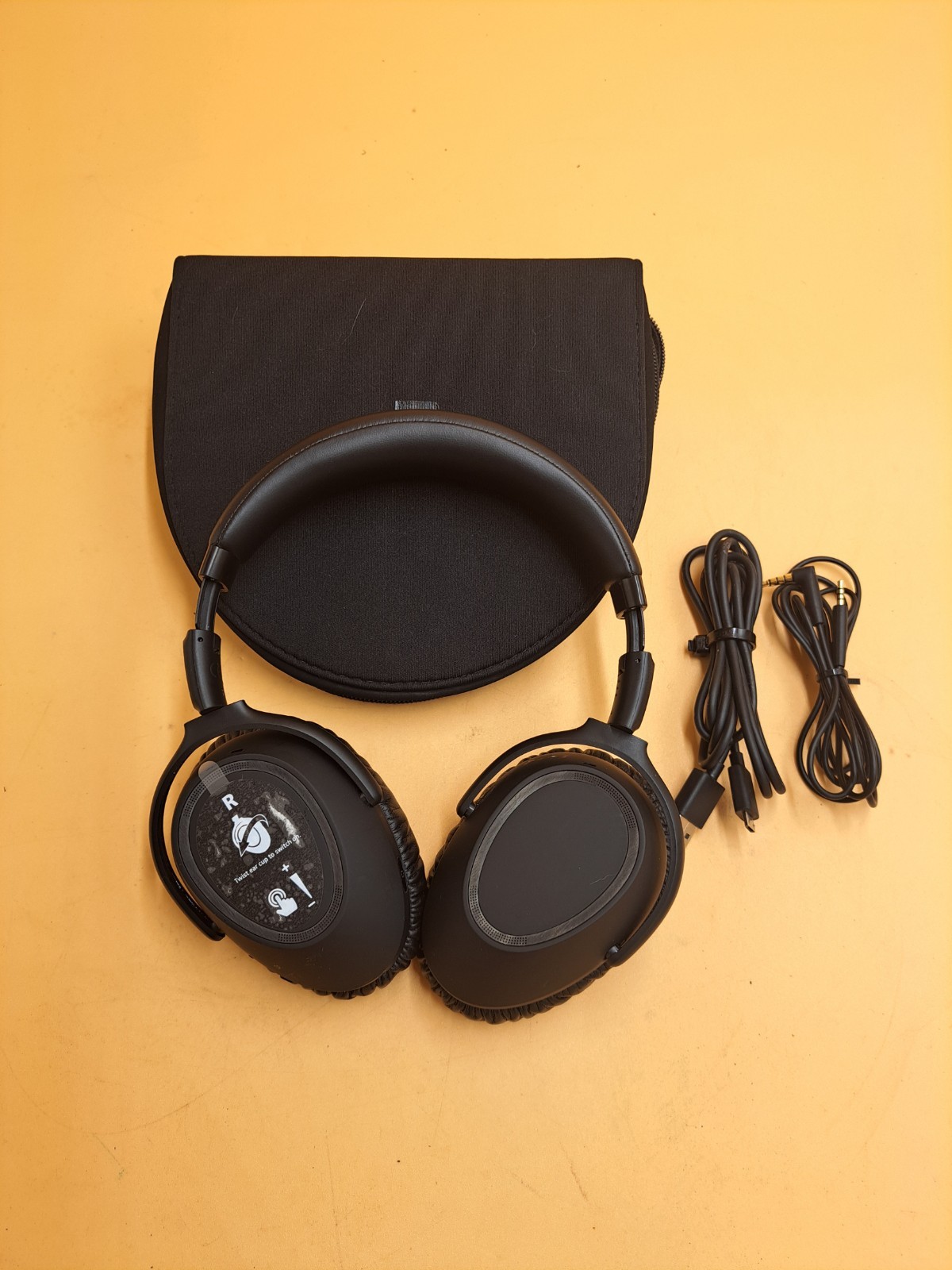 EPOS Sennheiser Adapt 660 BT Over-The-Ear Wireless Headphones MINT CONDITION