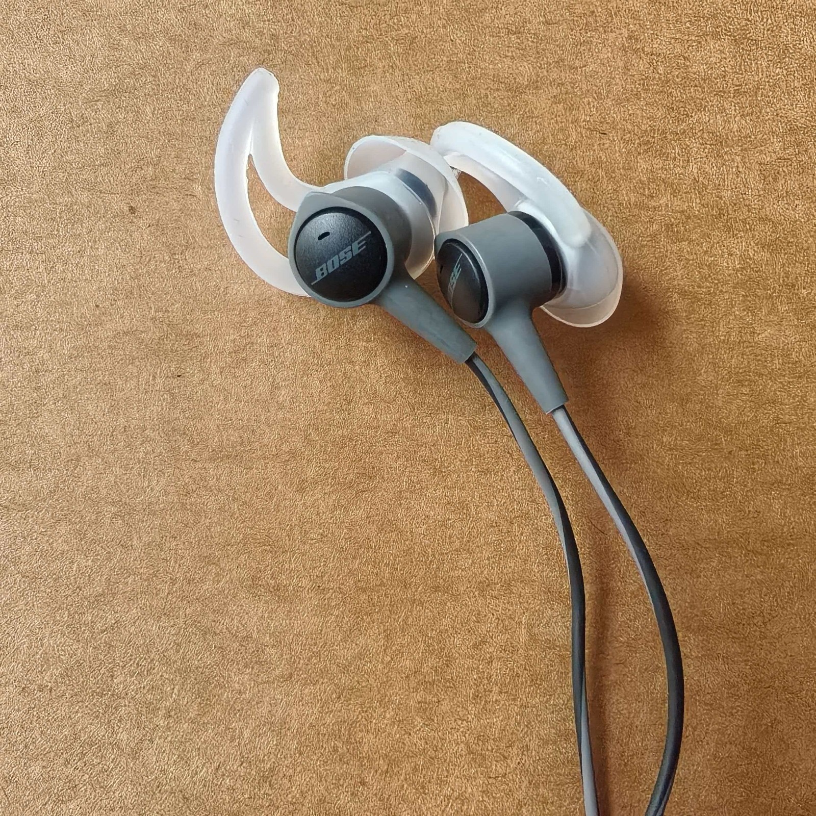 Bose SoundTrue Ultra in-ear Headphones Headsets 3.5mm Jack- Charcoal Black