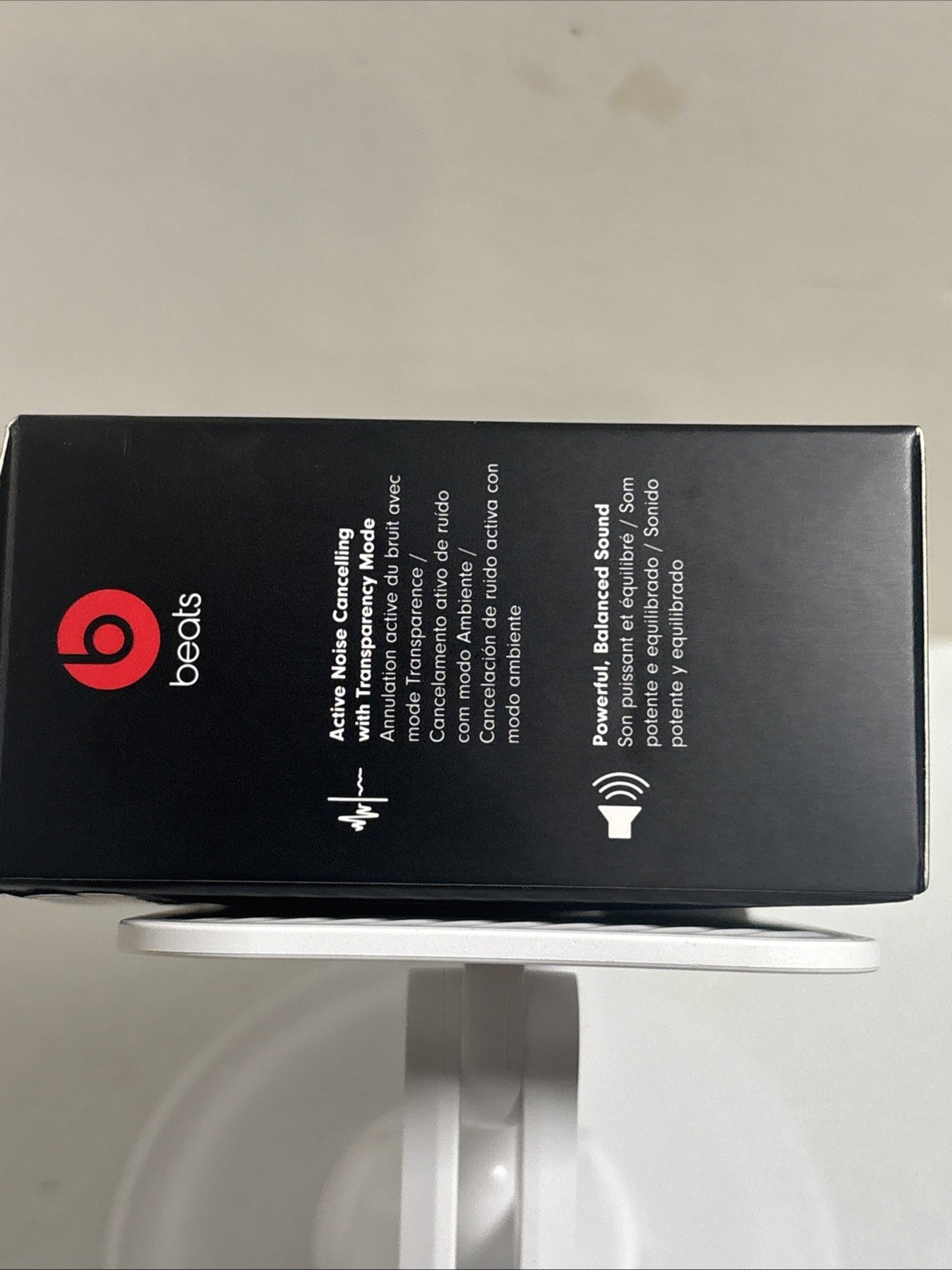 Beats by Dr. Dre Studio Buds – White Brand New Sealed In Box NIB Ear Headphones