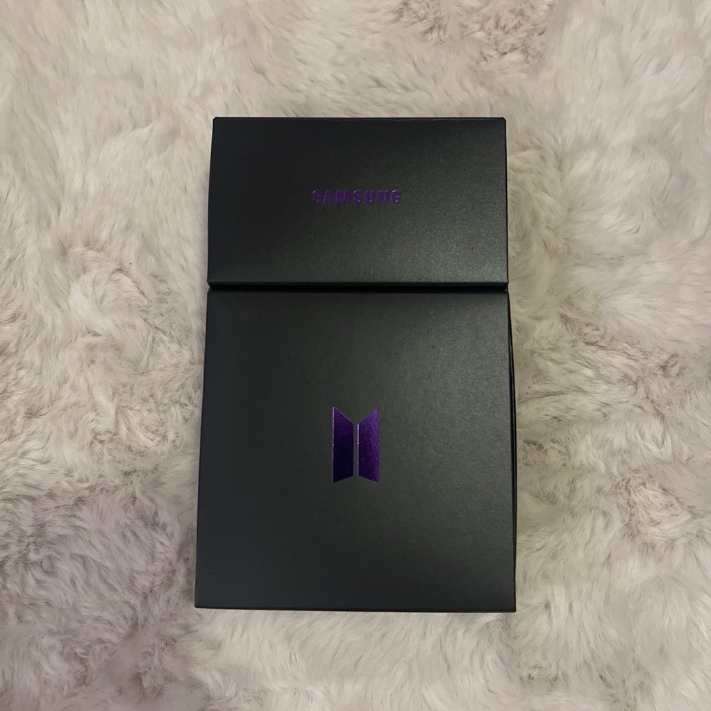 Samsung Galaxy Buds+ BTS Edition Purple/Black Bluetooth Earbuds w/ Case & Box