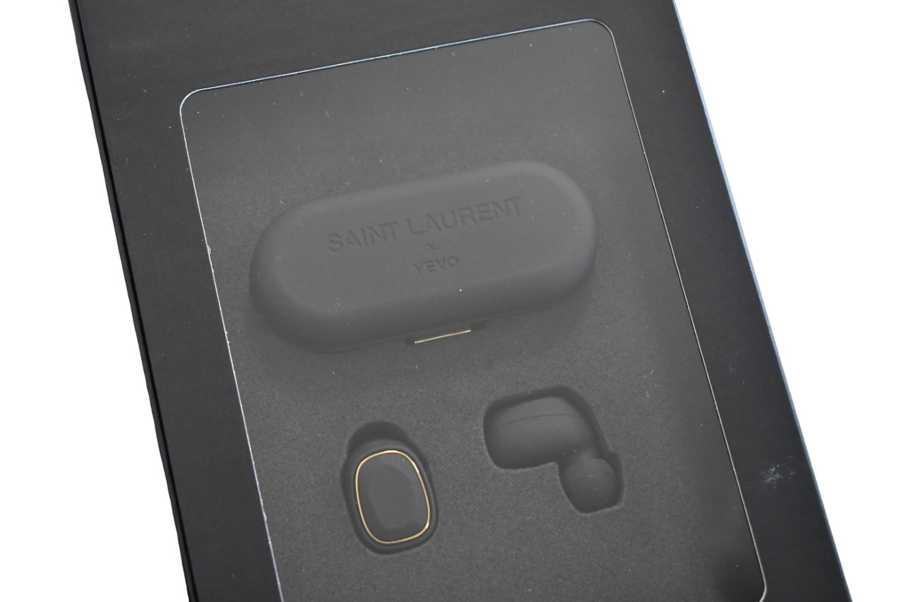 NEW SAINT LAURENT Paris x YEVO HAPPY PLUGS TRUE WIRELESS Headphones Earbuds