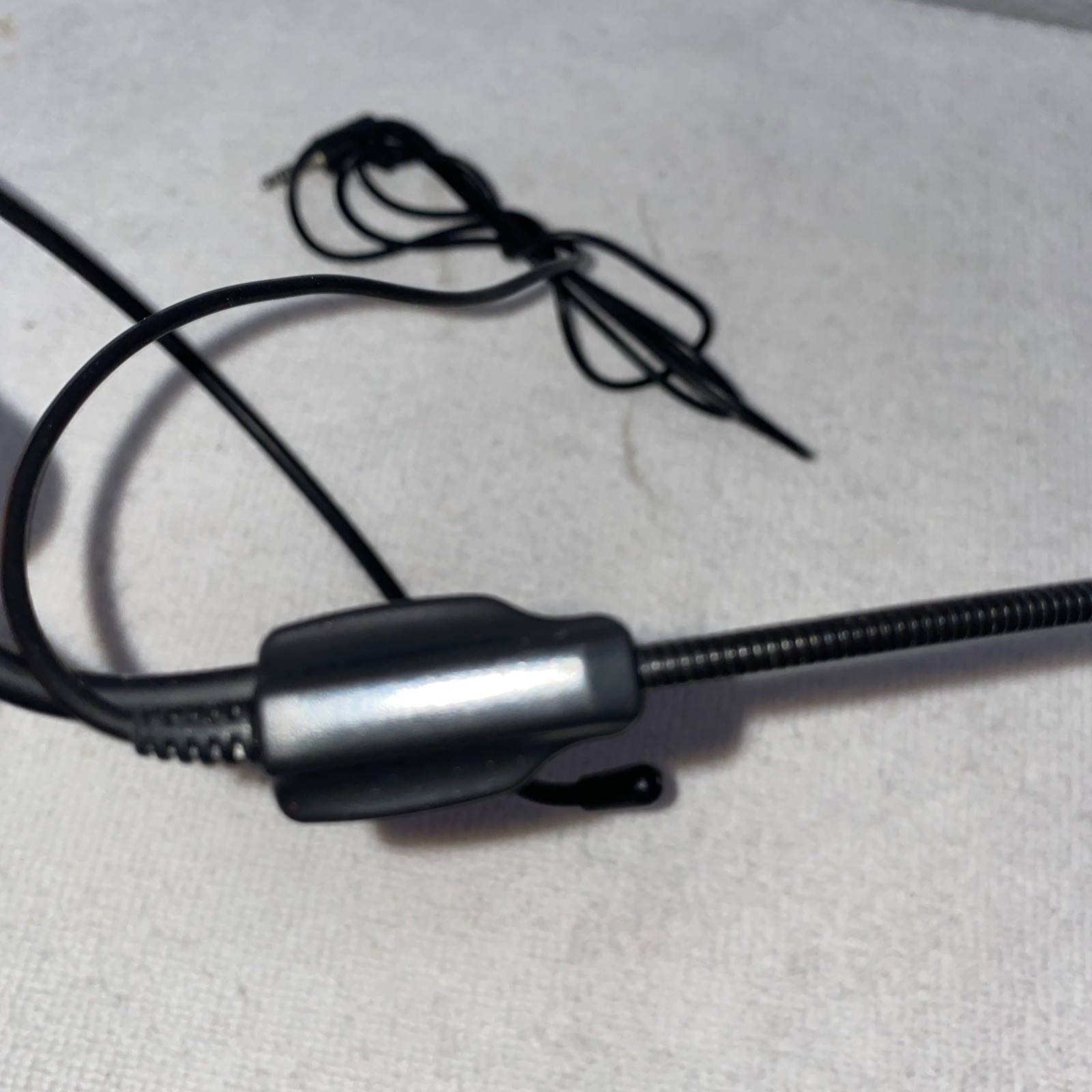 Portable Voice Amplifier with Microphone for Teachers, Guides, Fitness, Dance