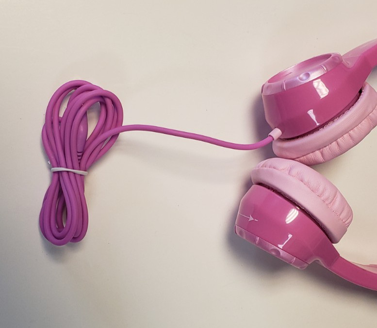 JLab JBuddies Folding Kids Headphones Volume limiting design all ages-PINK