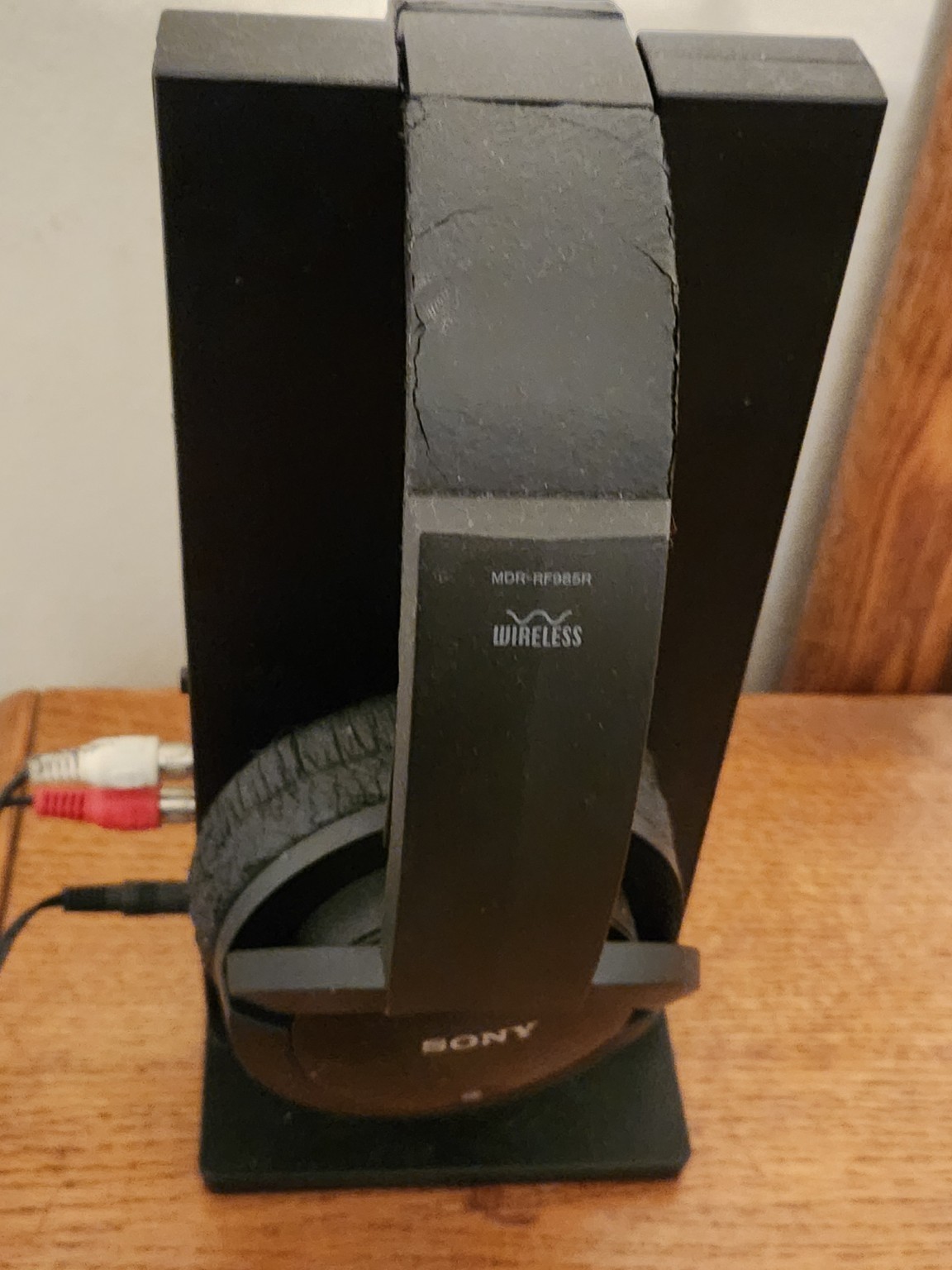 Sony MDR-RF985RK Over Ear Headphones – Black