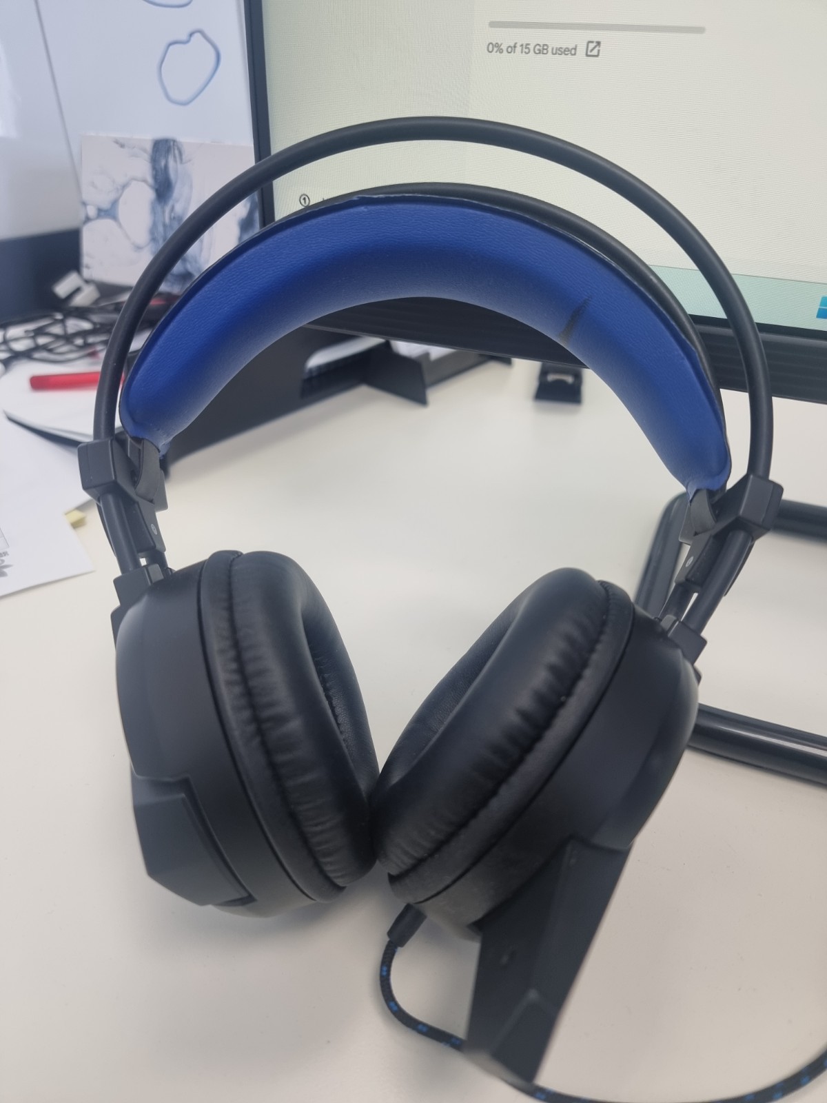 Used Bluetooth Headphone Black And Blue