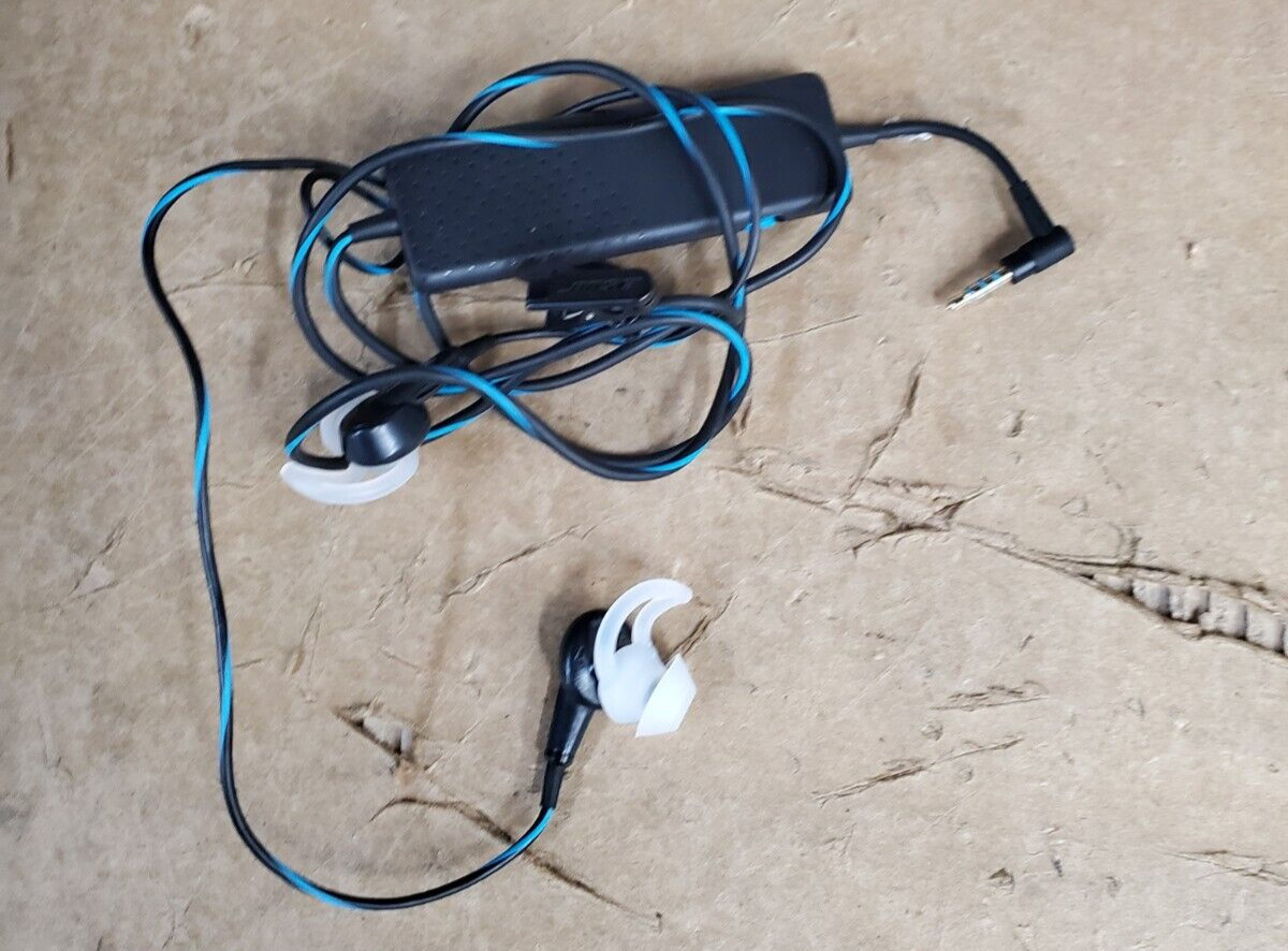 Bose QuietComfort 20 InEar Noise Cancelling Headphones -FOR PARTS & NOT WORKING