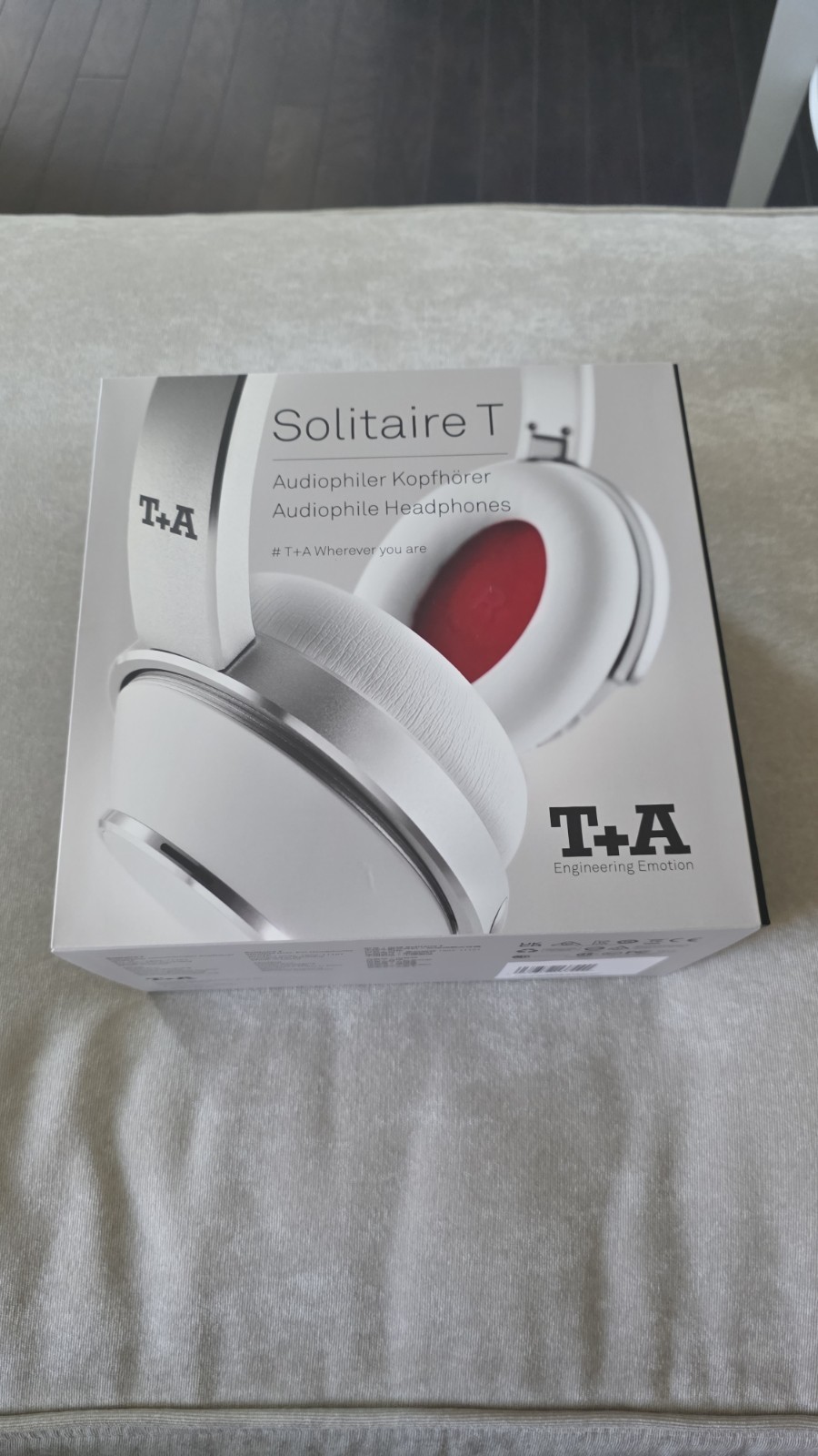 T+A Elektroakustik Solitaire T Closed Back Headphones All White