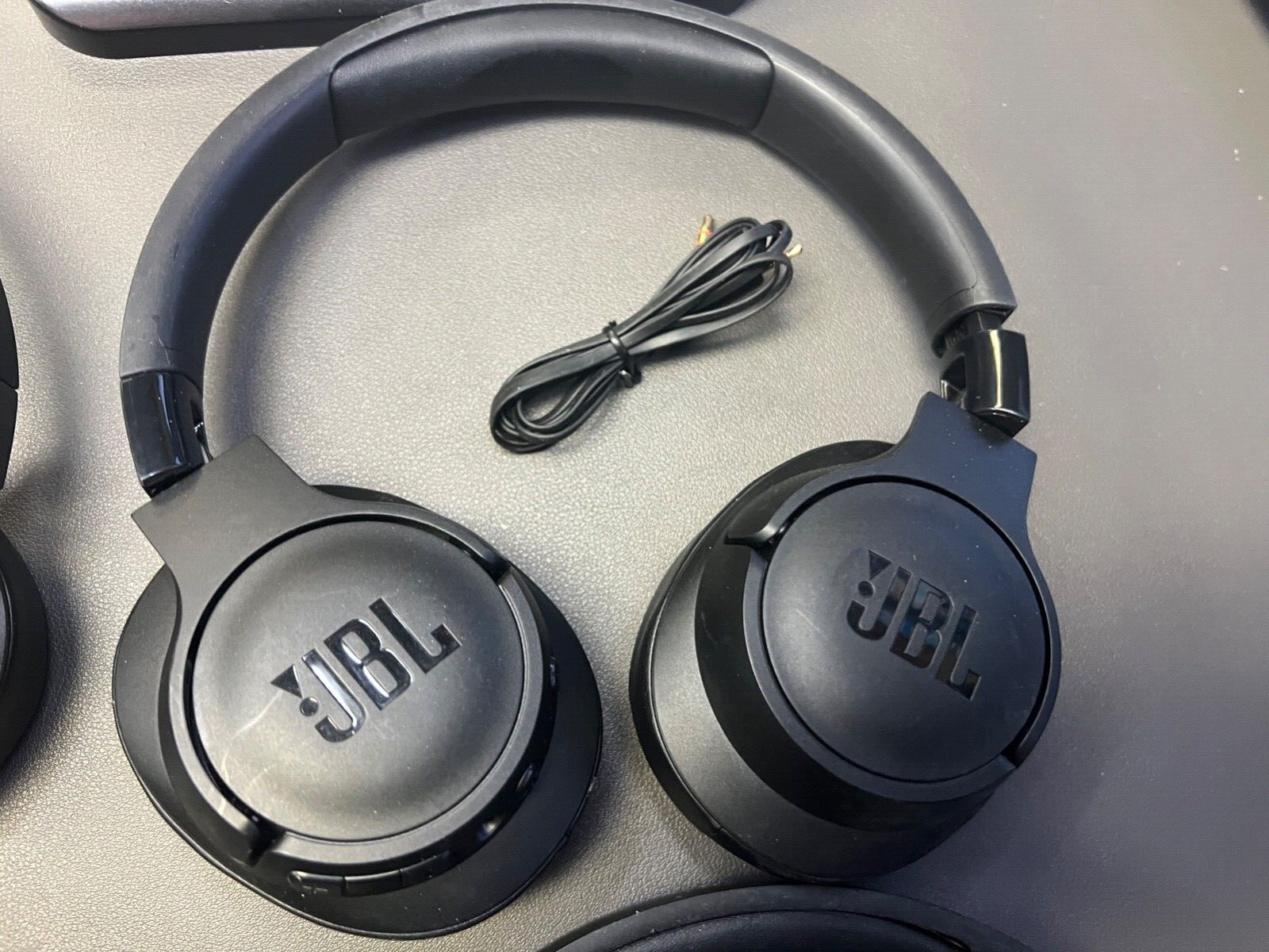 JBL TUNE 760 NC headphones 3.5mm over-ear -WIRED ONLY!-BLK-LOT OF 4-2002