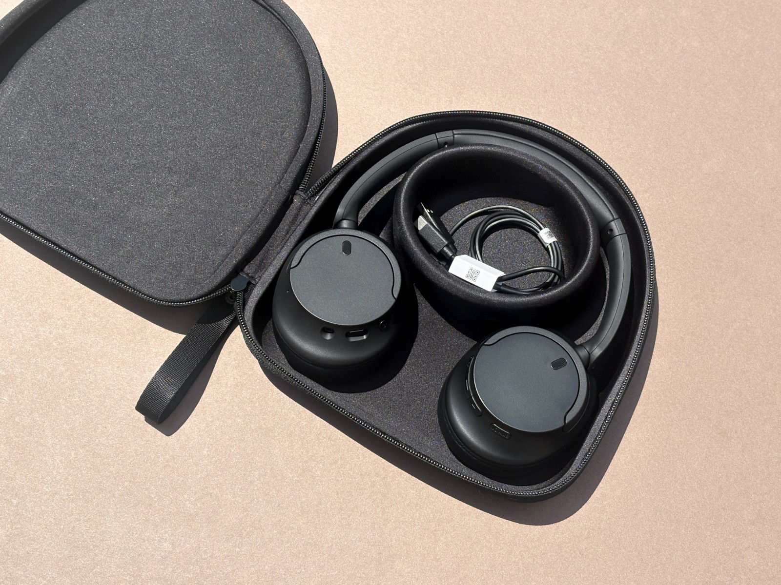 SONY WH-CH720N/B Noise Canceling Wireless Headphones / w Hard Case – BLACK #OB