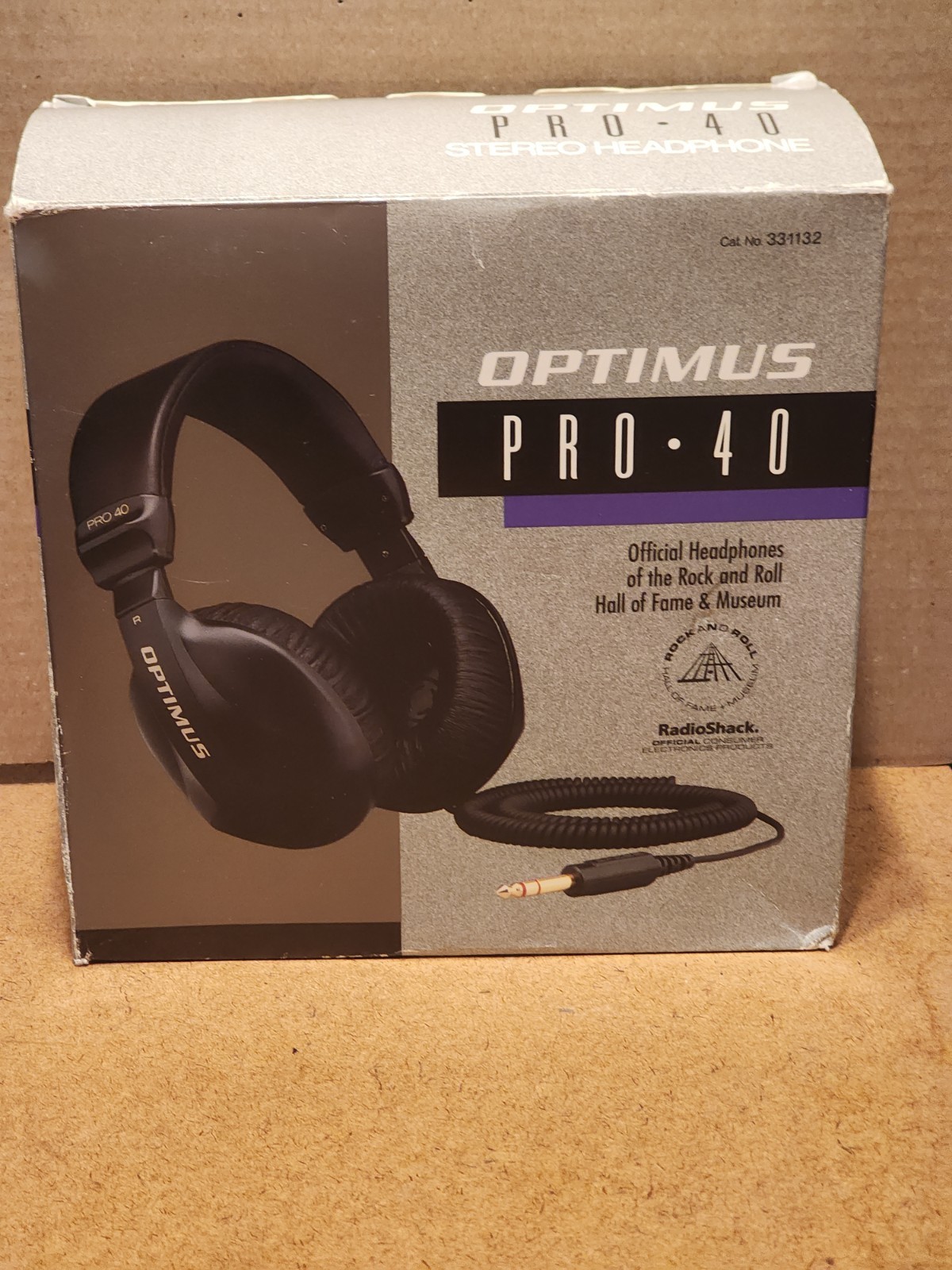 RadioShack 331132 Optimus Pro 40 Stereo Headphone Durable, Lightweight – NEW