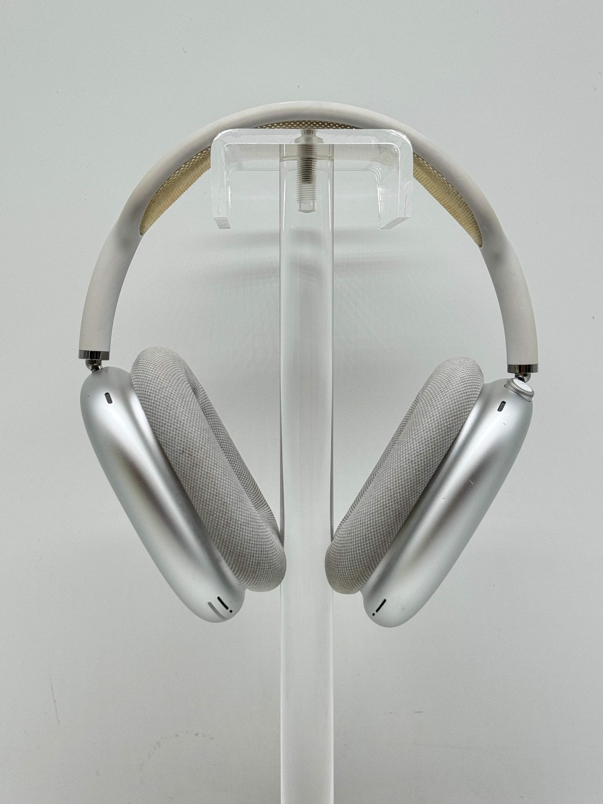 Apple AirPods Max A2096 Wireless Headphones Lightning Silver