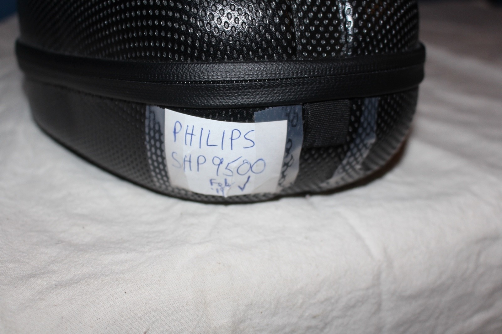 Philips SHP9500 HiFi Stereo Over-Ear Headphones with Case