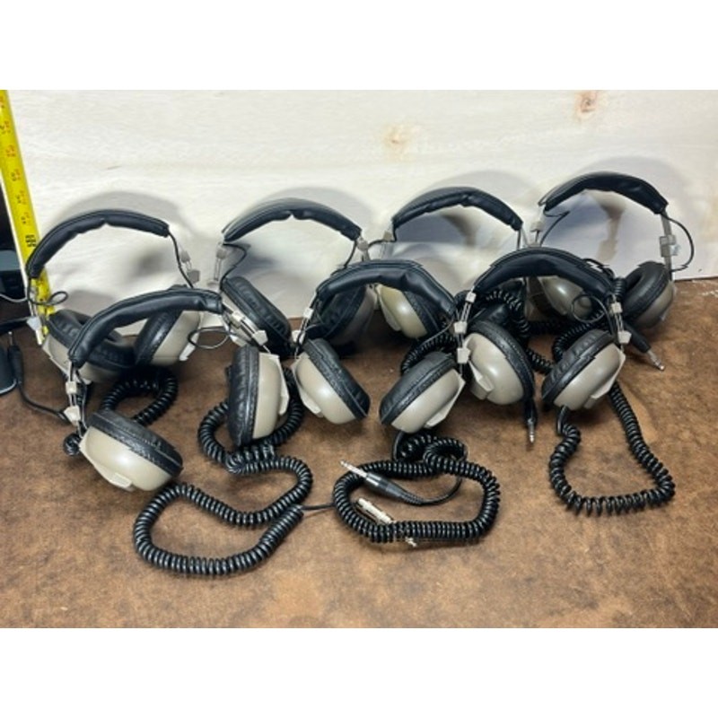 Realistic Nova Vintage Stereo Headphones Coiled Cord 1/4 Plug Gray Black