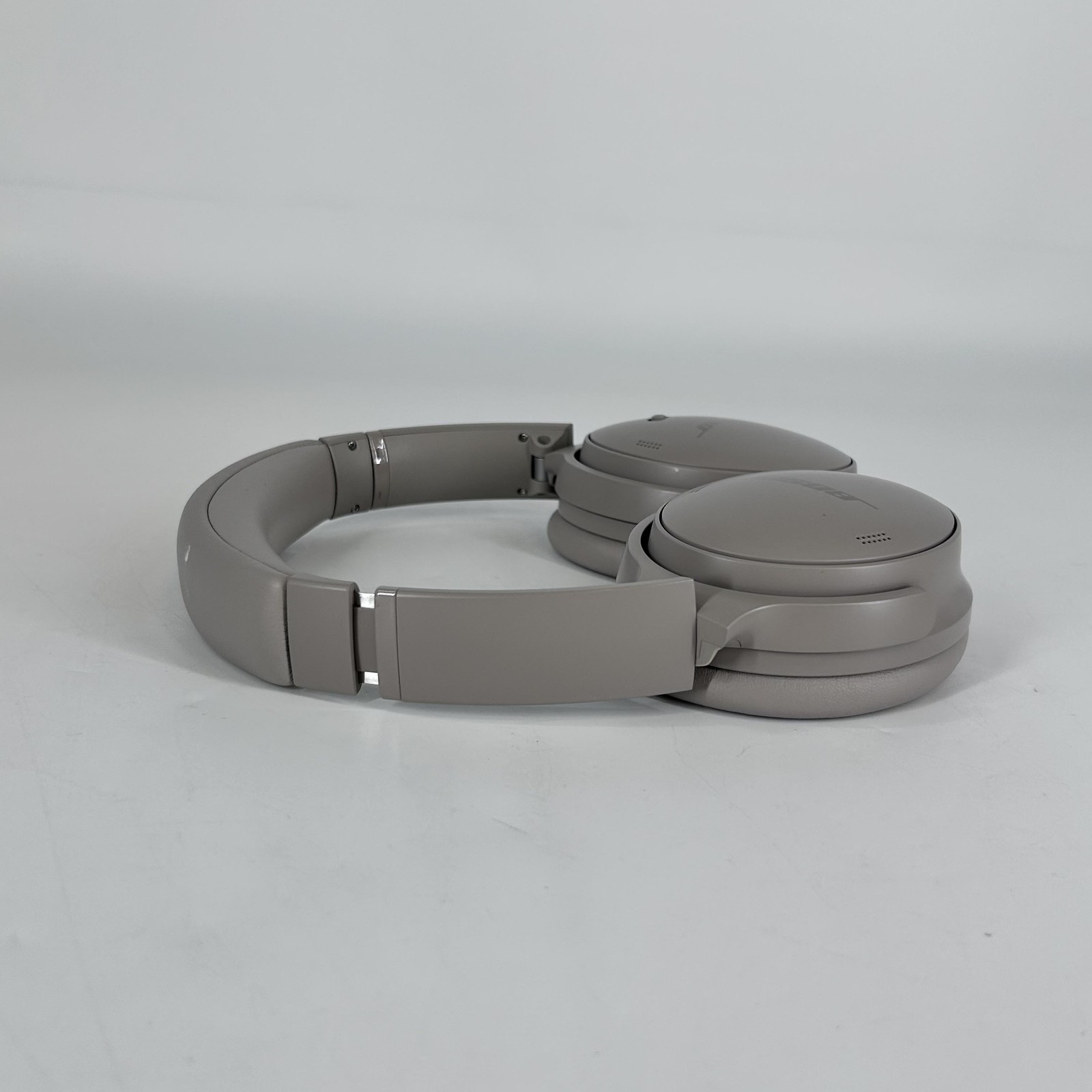 Bose QuietComfort Headphones Beige w/ Case – Excellent Condition