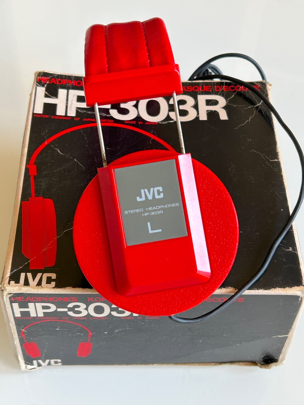 JVC HP-303R Stereo Headphones