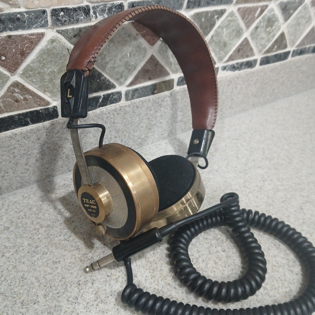 Teac HP-100 Brown 8 Ohm Lightweight Classic Headband Dynamic Stereo Headphones