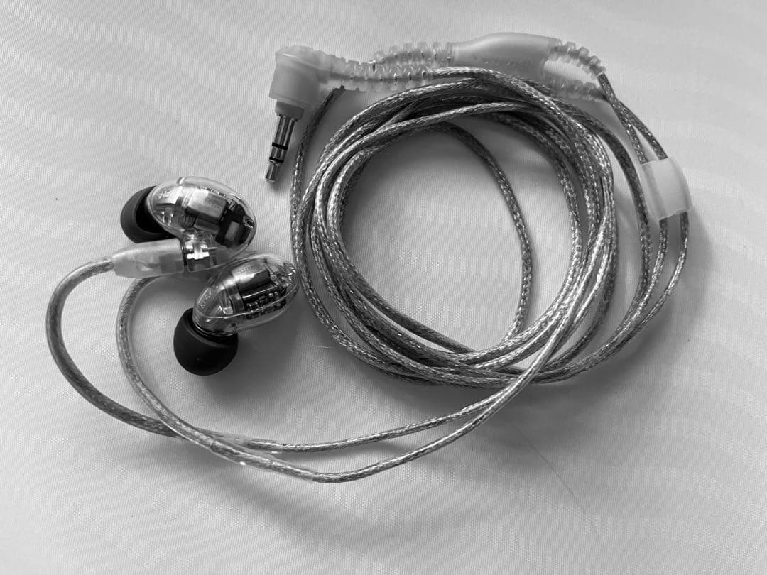 SHURE SE846 Clear 1st Gen Sound Isolating Earphones In-Ear Headphones Gen 1