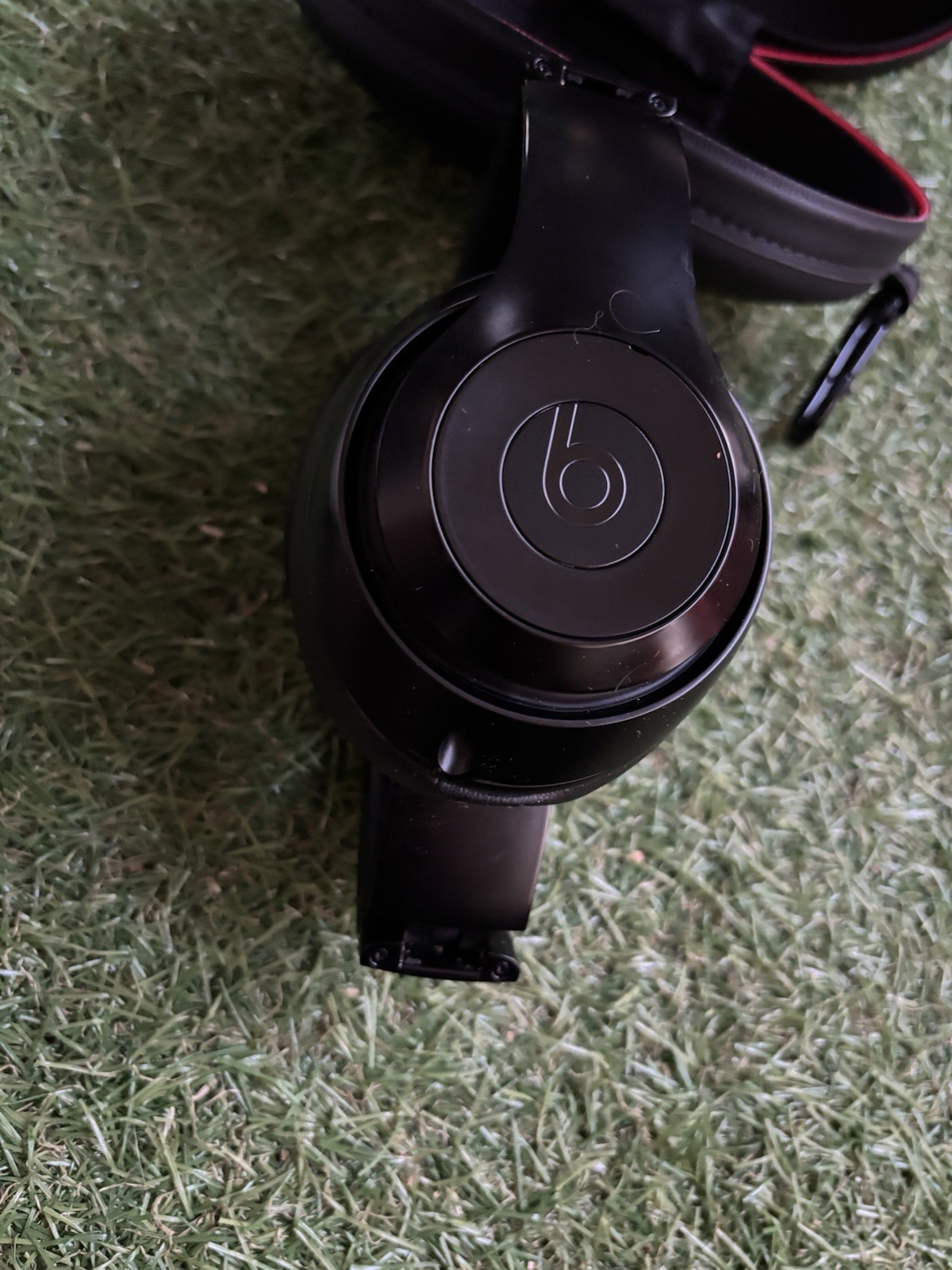 Beats by Dr. Dre Studio3 Over the Ear Wireless Headphones – Black