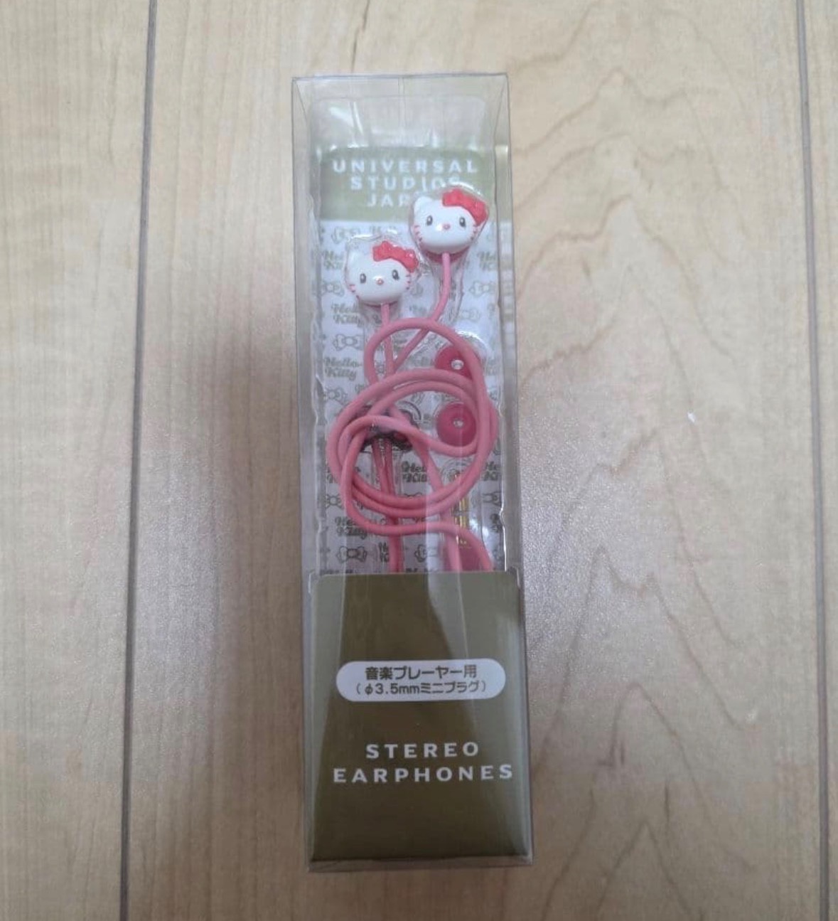 Hello kitty 3.5mm jack Kawaii red stereo earphones for music sanrio Unused