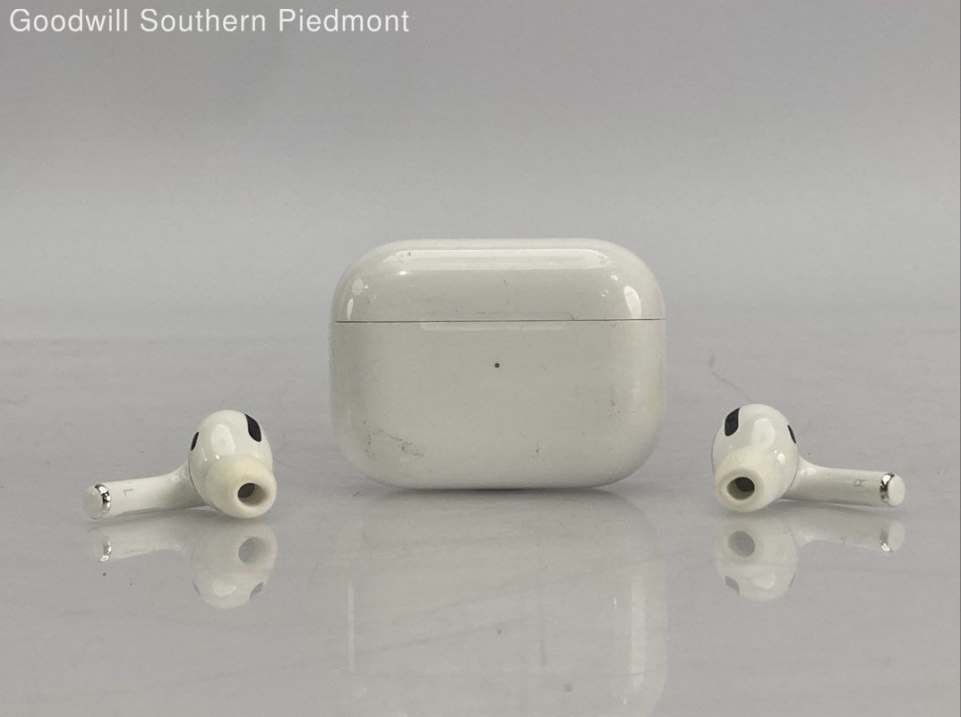 Apple AirPods Pro 1 Wireless Earbuds – Tested