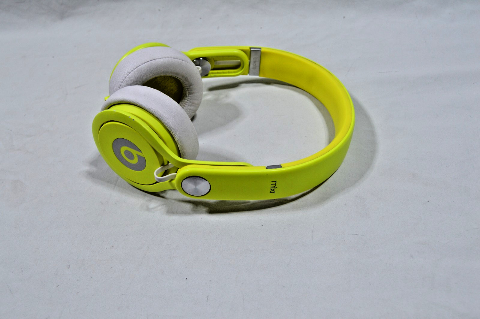 Beats ‘Mixr’ Wired Neon Green Limited Edition David Guetta DJ Headphones