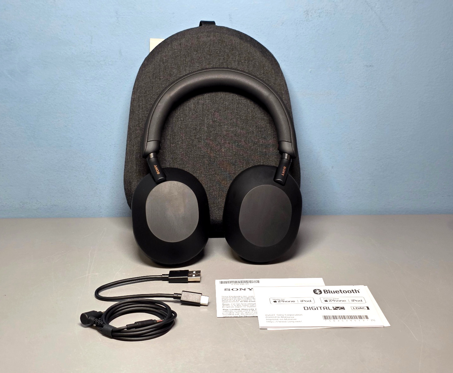 Sony WH-1000XM5 Noise-Canceling Wireless Over-Ear Headphones- Black- YY2954 New!