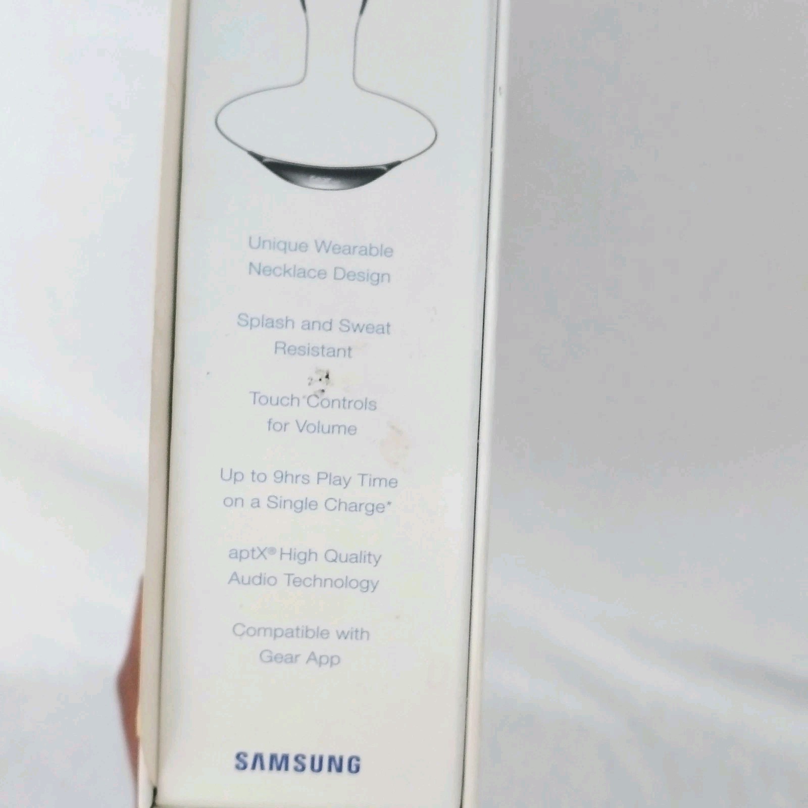 Samsung Gear Circle Wireless Headphones Necklace Black Bluetooth SM-R130 Workout