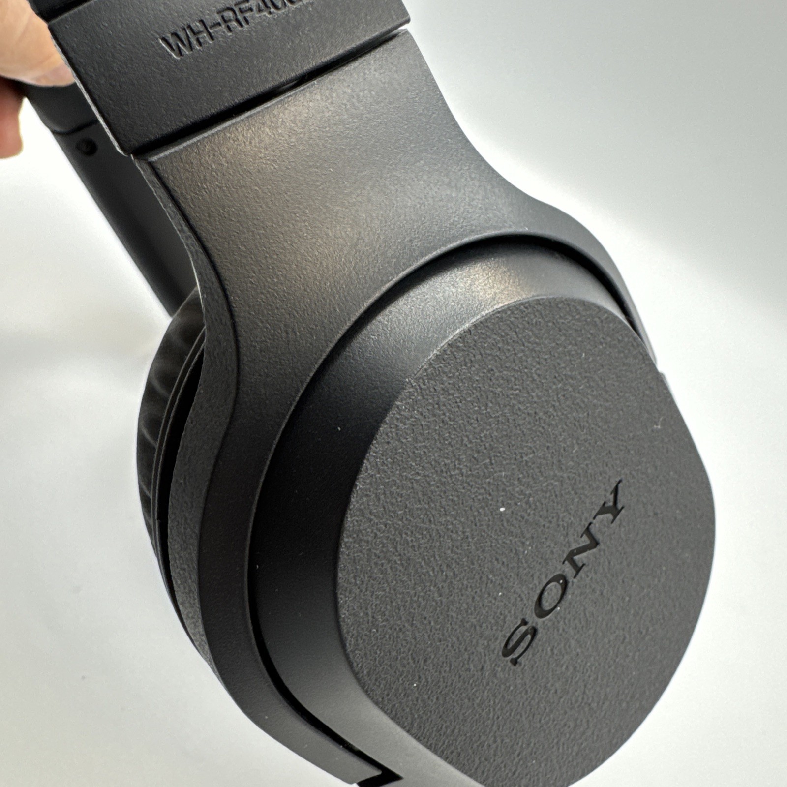 Sony RF400 Wireless Home Theater Headphones – Black No Box, Used, Tested