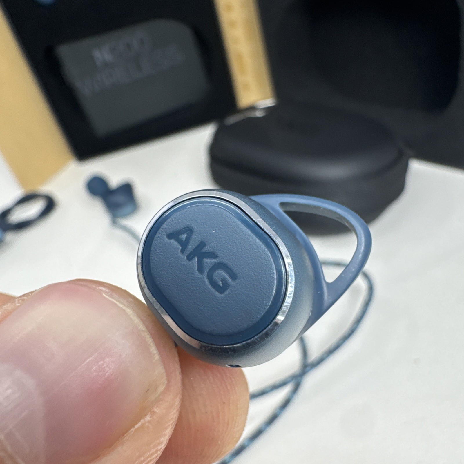 AKG by HARMAN N200 Wireless In-ear Headphones Earbuds Blue – TESTED