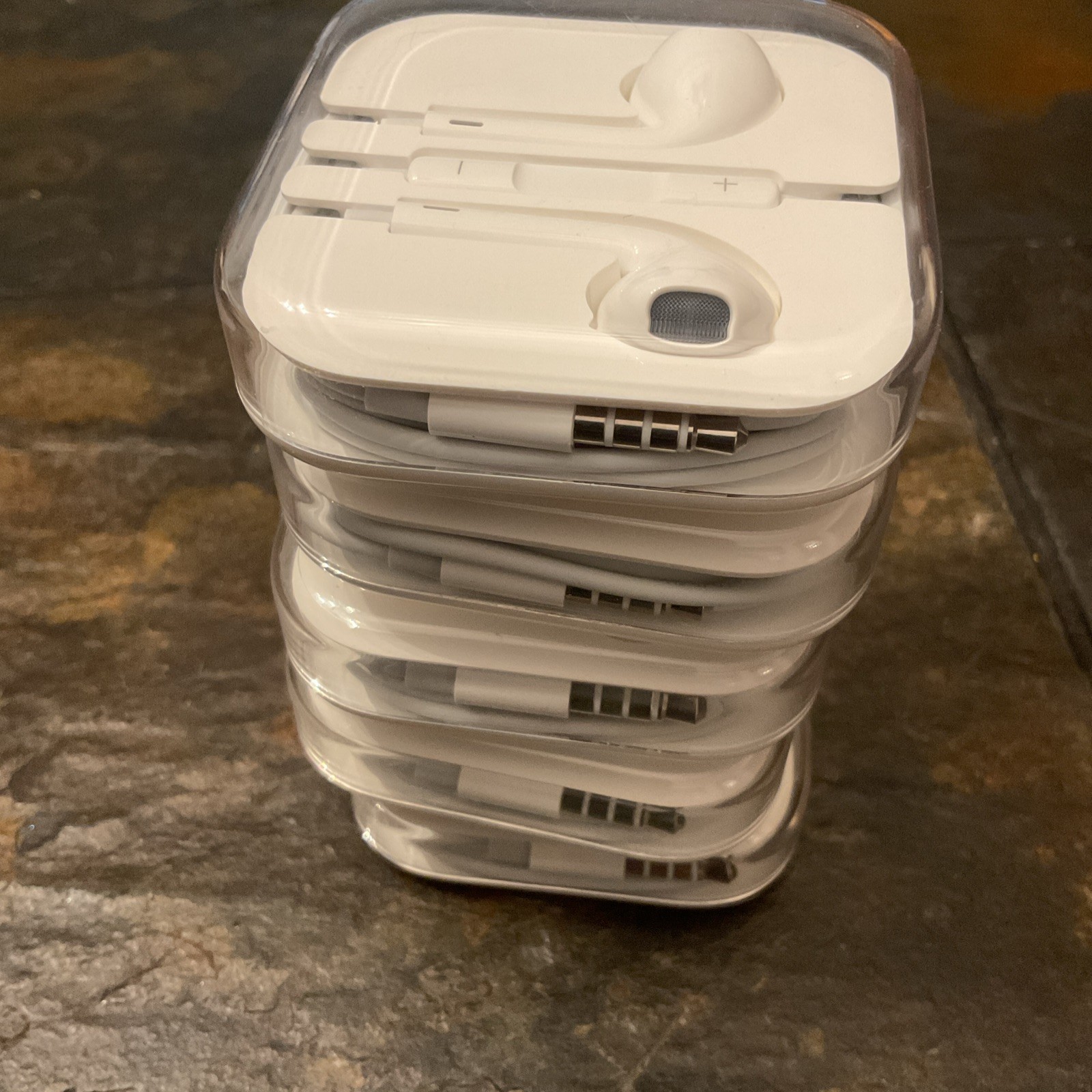 LOT OF 5 New Original iPhone EarPods Wired 3.5mm Headset Earbud Headphones