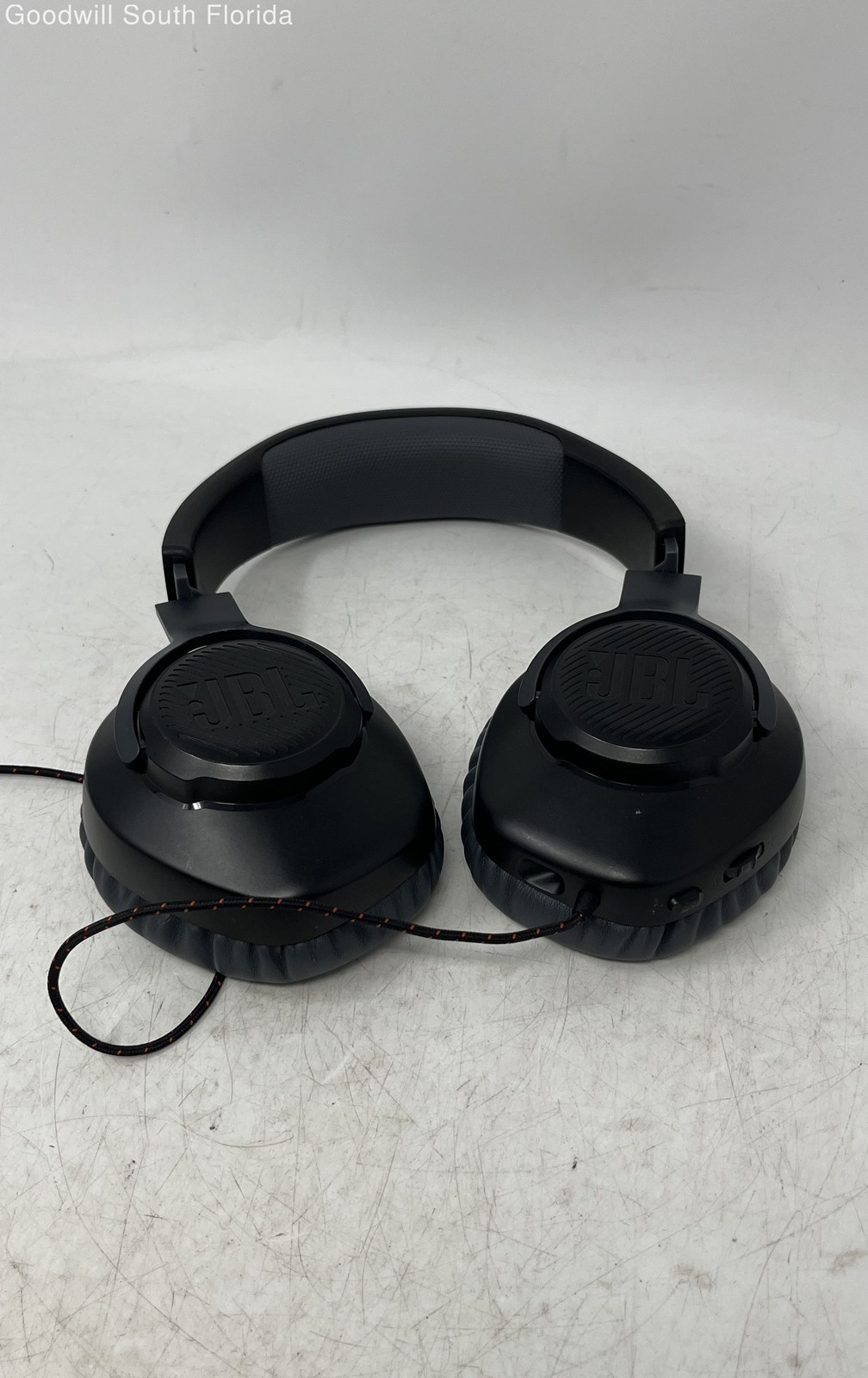 JBL Quantum 100 Black 3.5mm Audio Cable Wired Gaming Headphones Not Tested