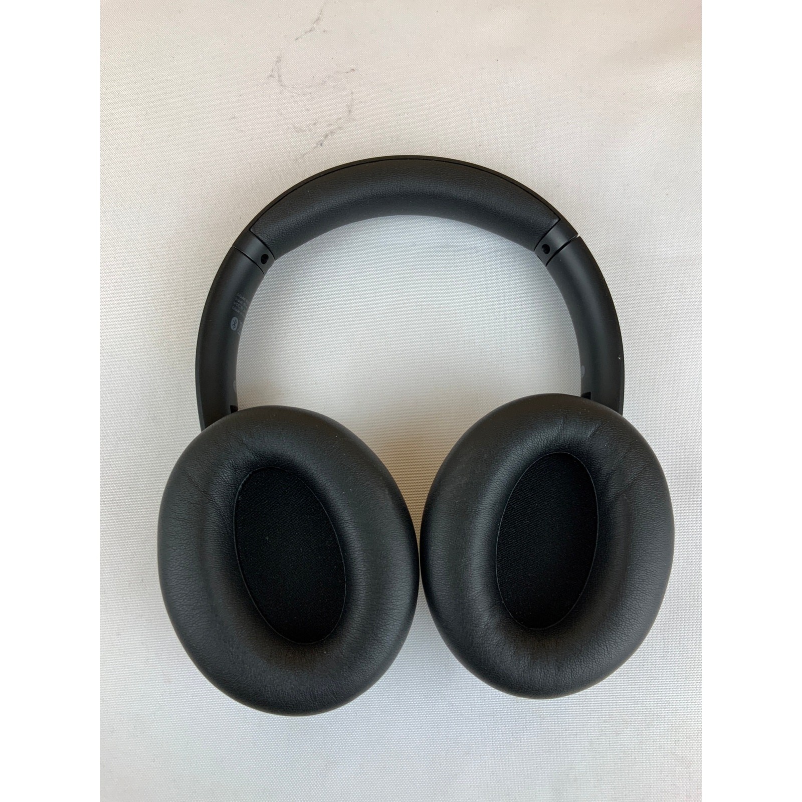 Brookstone Acoustic Pro Wireless Volt Metered Bluetooth